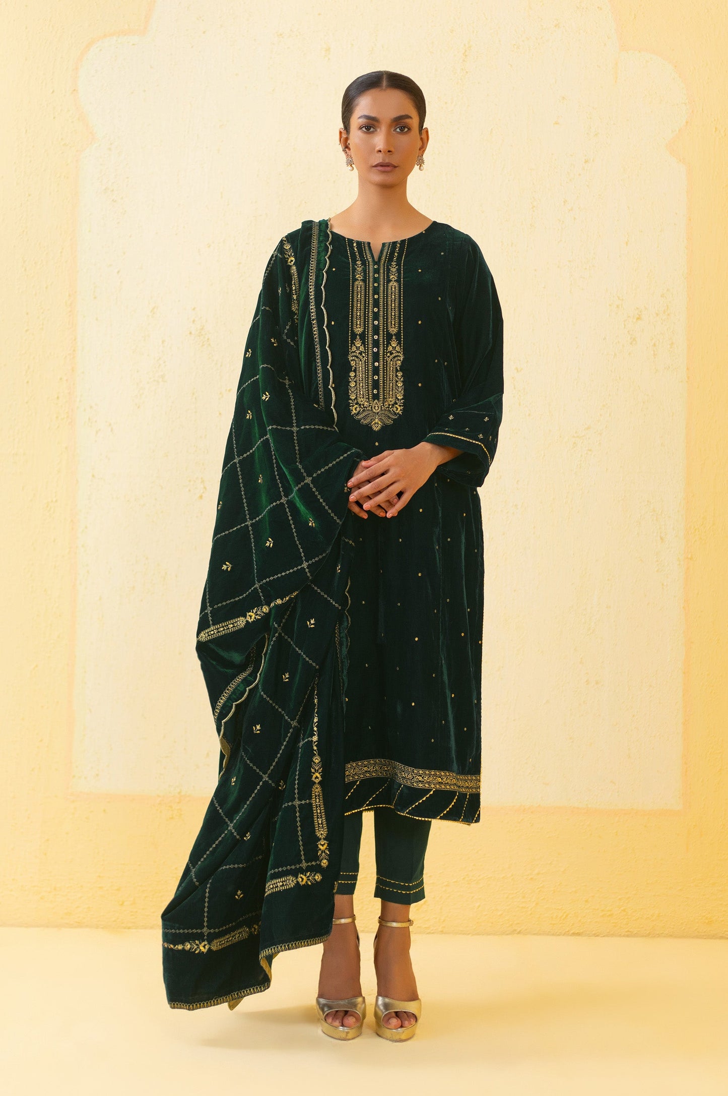 Unstitched 3 Piece Embroidered Velvet Suit - Teal