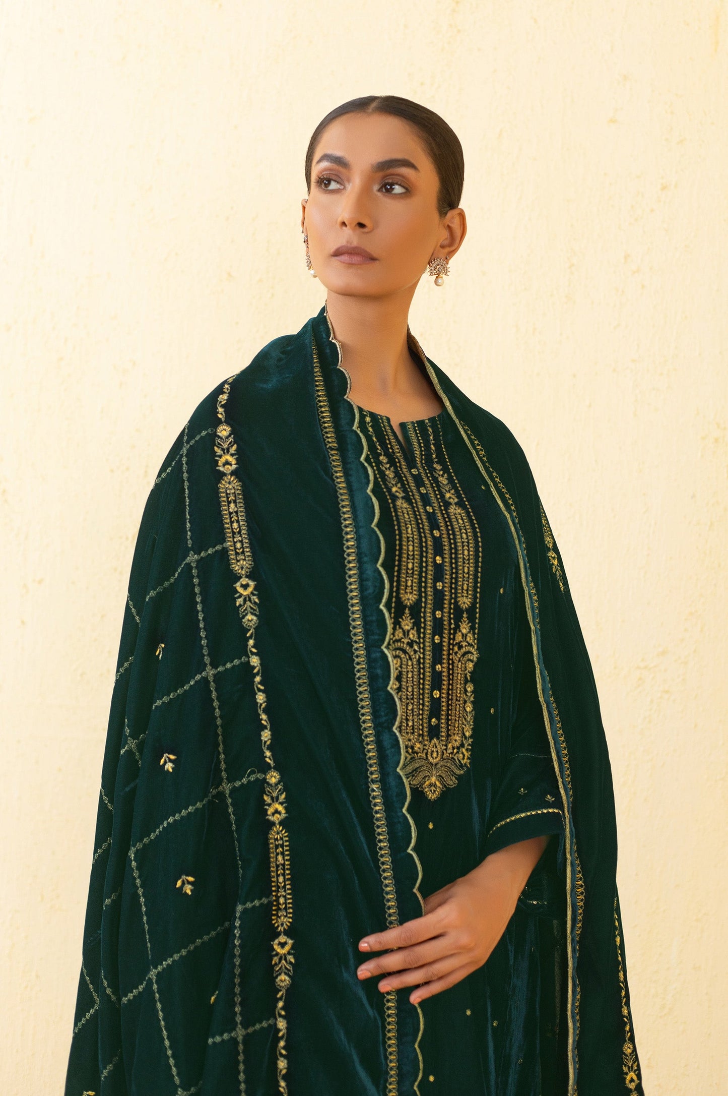 Unstitched 3 Piece Embroidered Velvet Suit - Teal
