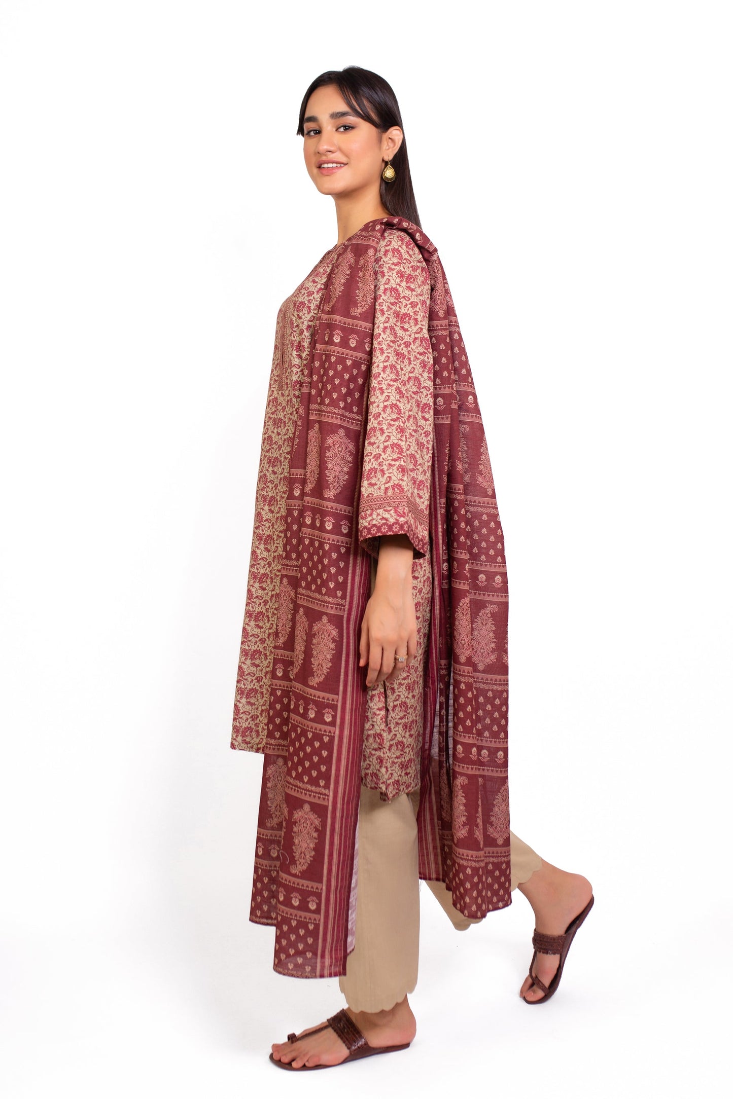 Stitched 3 Piece Printed Khaddar Suit