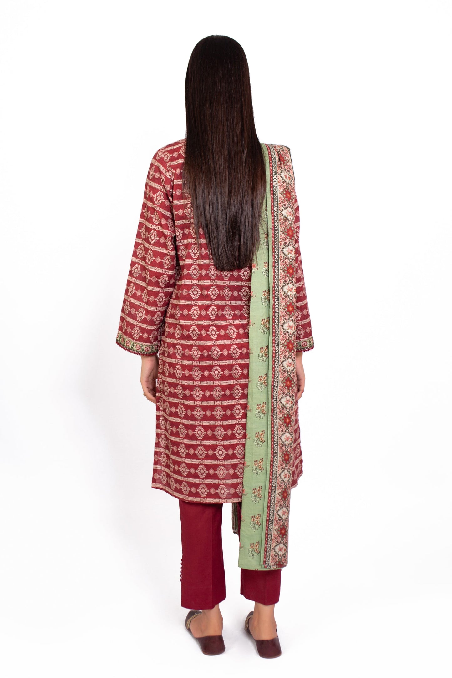 Stitched 3 Piece Printed Khaddar Suit