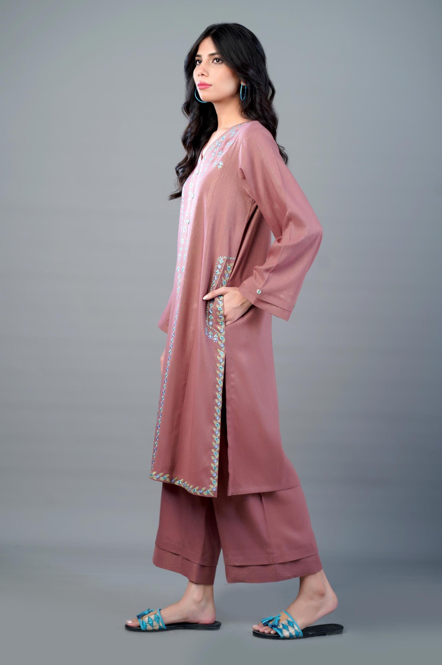 Stitched 2 Piece Embroidered Zari Acrylic Suit