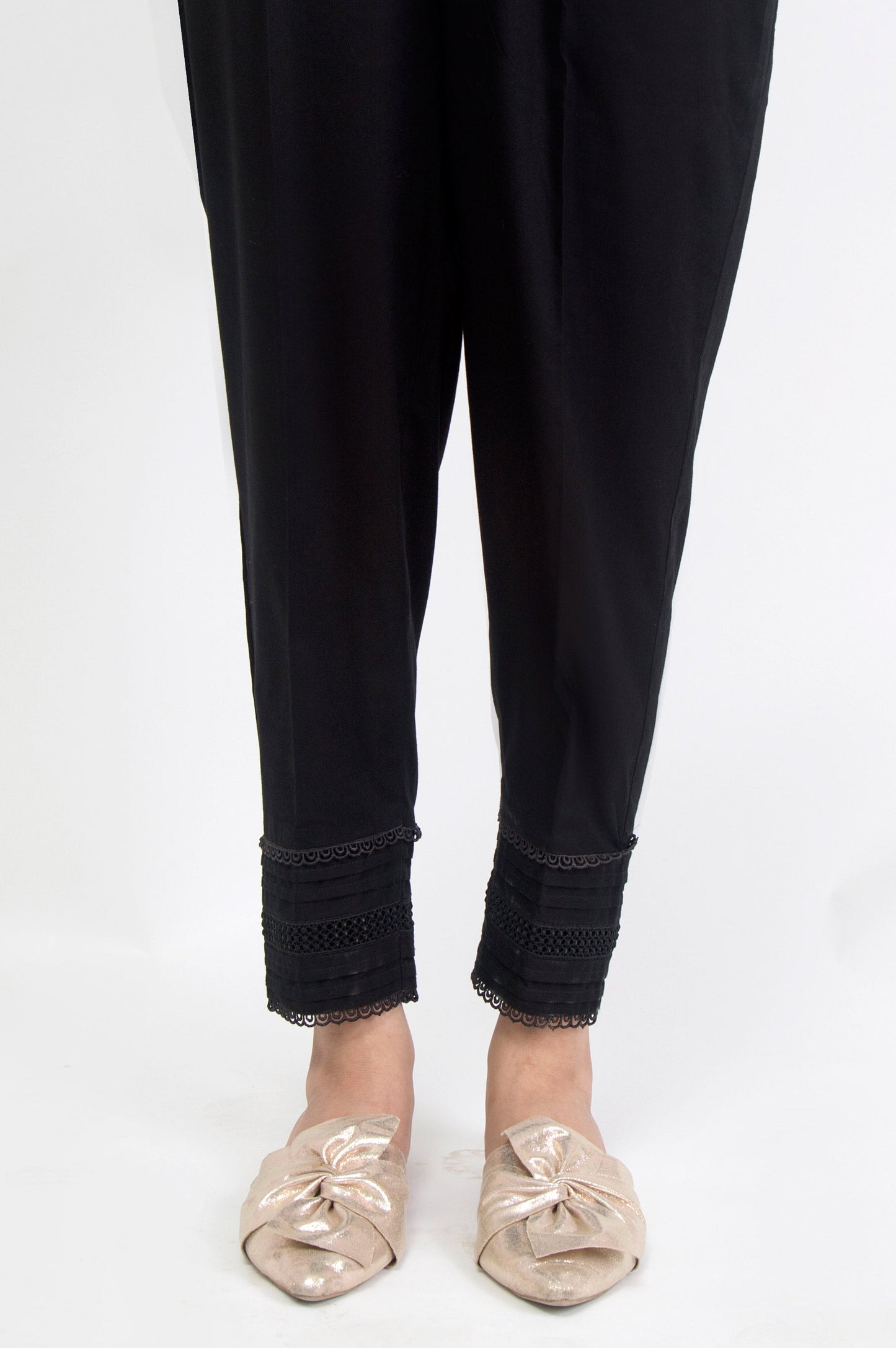 Cambric Capri Pants - Black