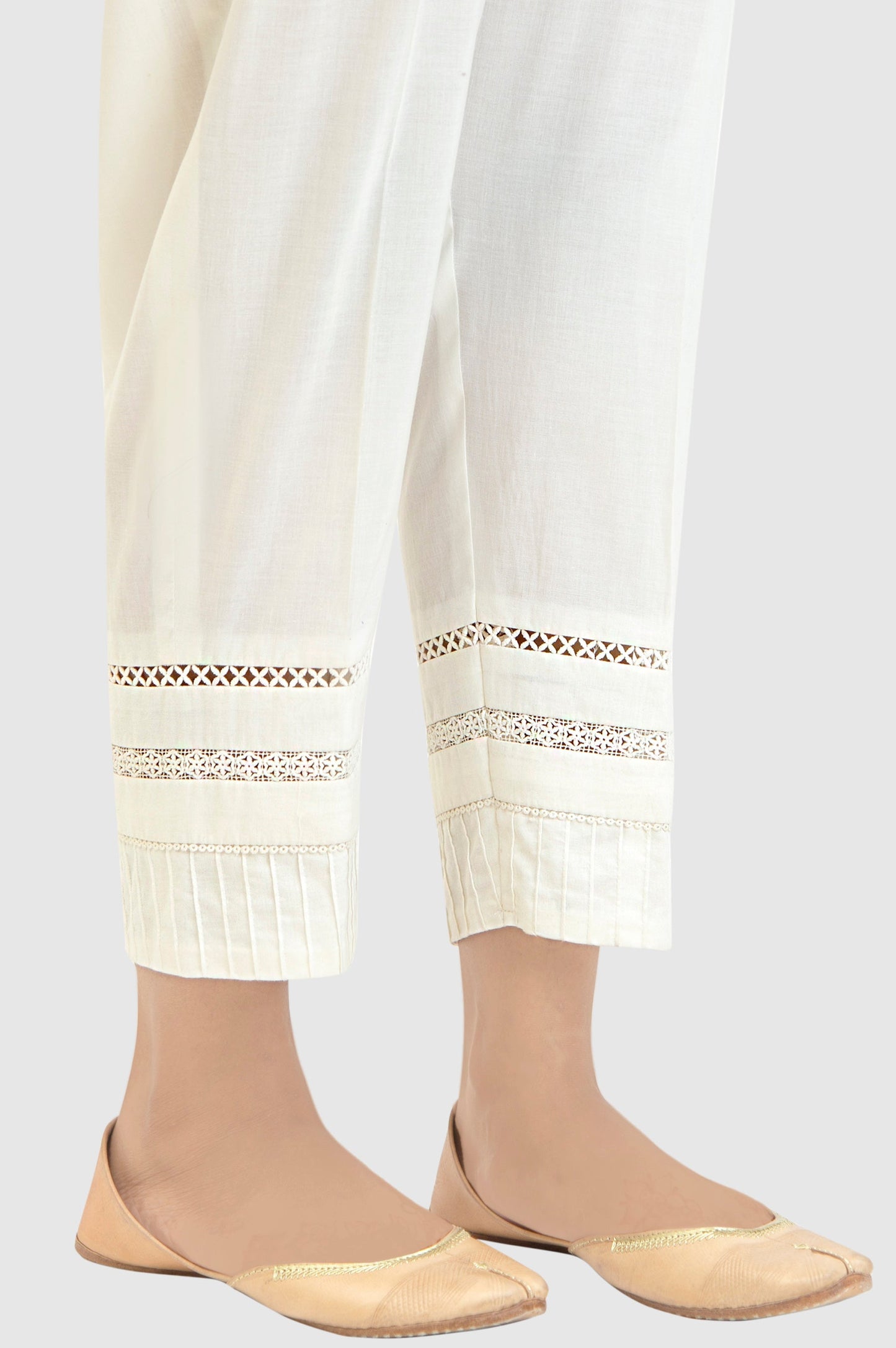 Embellished Cambric Capri Pants - Off-White