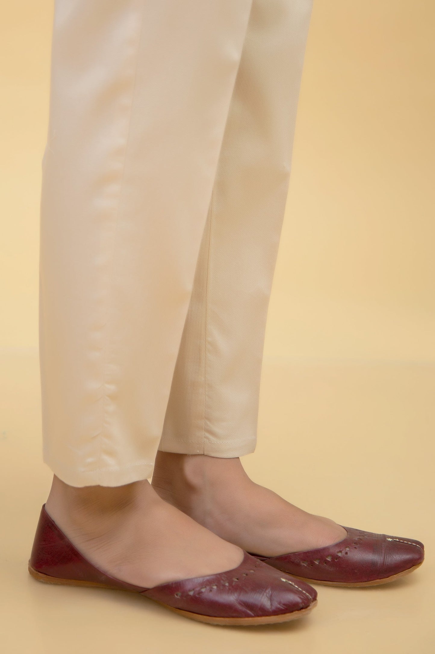 Basic Cottel Cigarette Pants - Beige