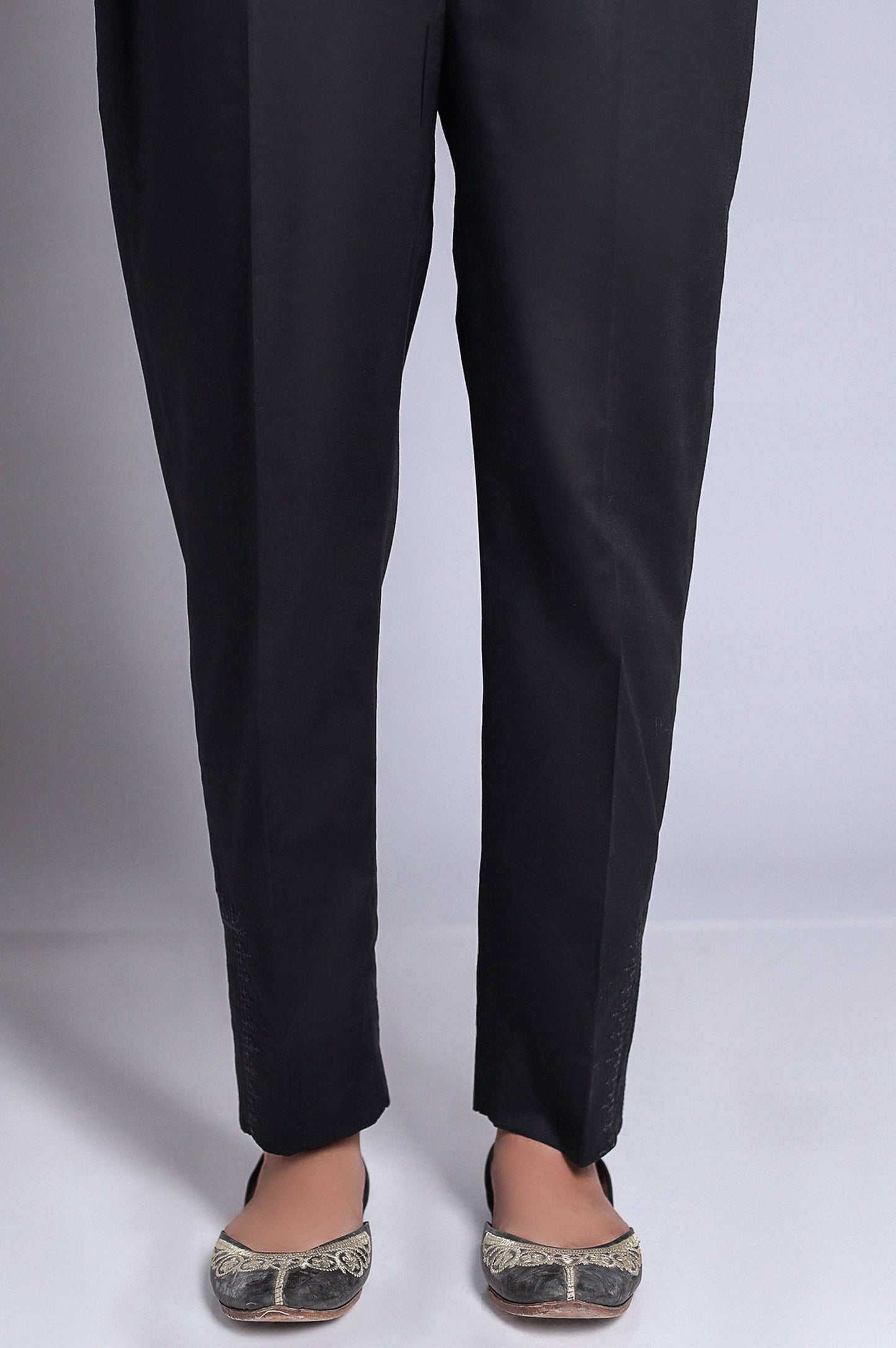 Embroidered Cambric Pants - Black
