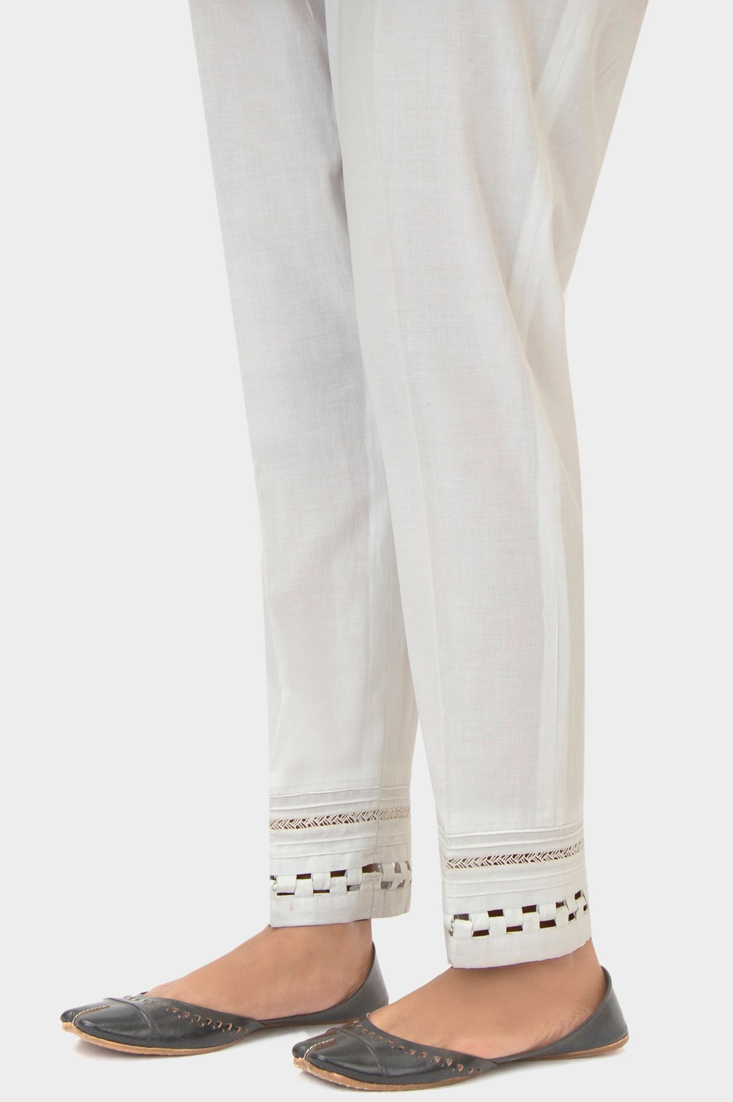 Embellished Cambric Cigeratte Pants - White