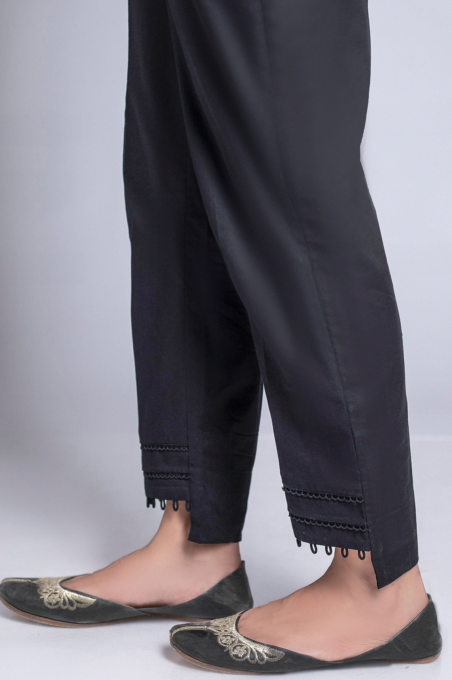 Embroidered Cotton Slub Pants - Black