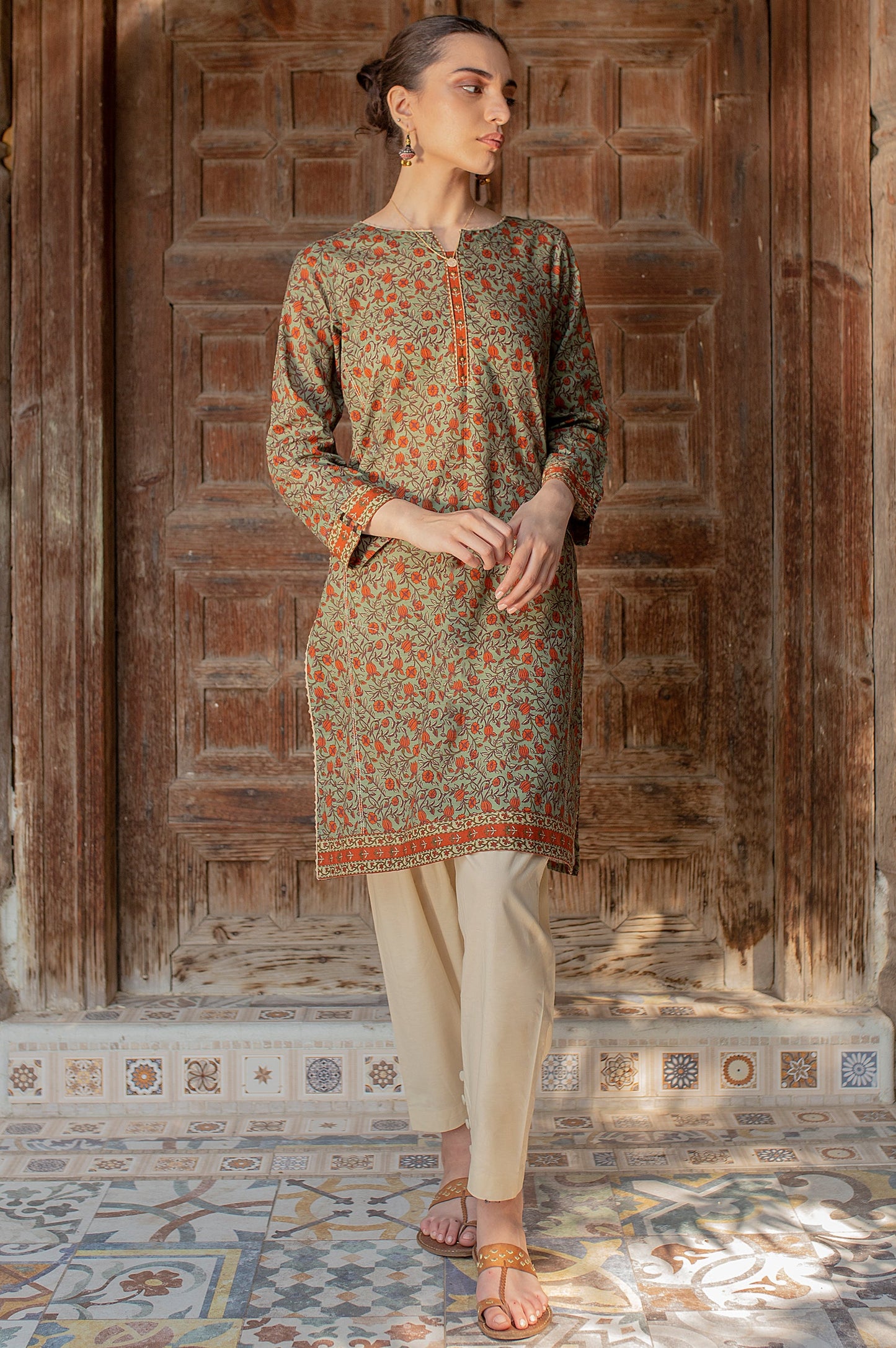 Unstitched 1 Piece Printed Khaddar Shirt