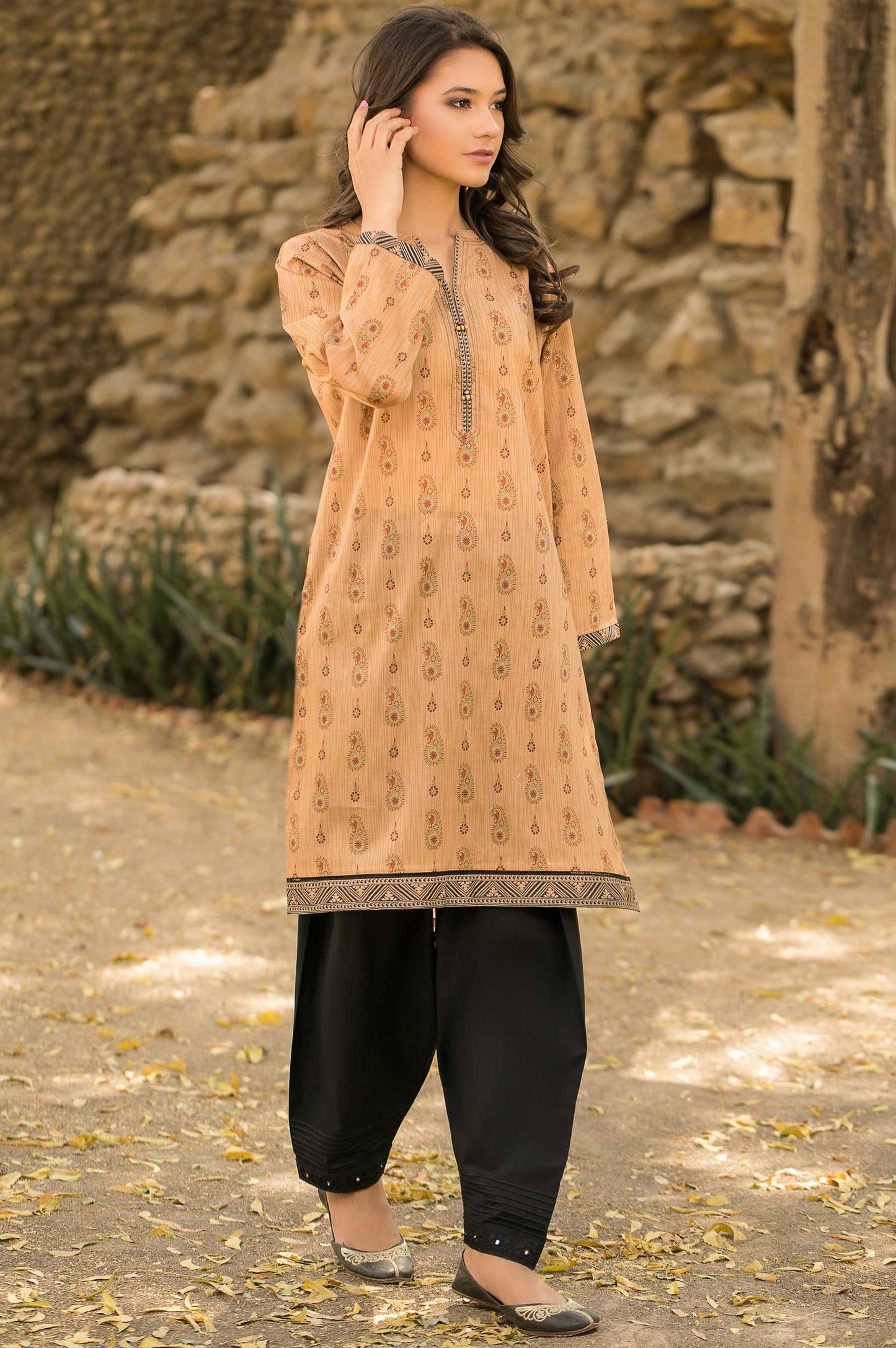 Unstitched 1 Piece Printed Lawn Shirt