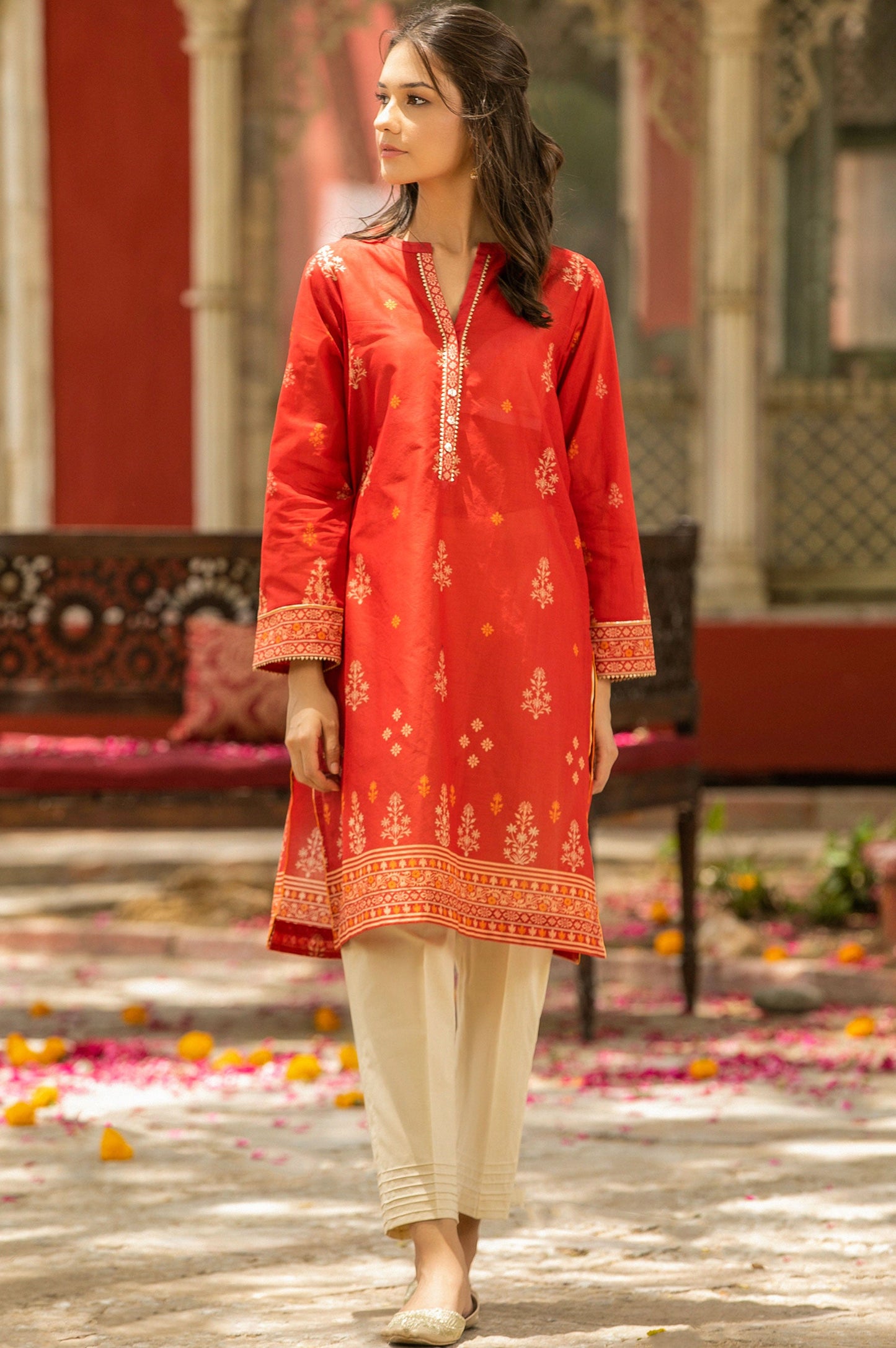 Unstitched 1 Piece Printed Doria Lawn Shirt