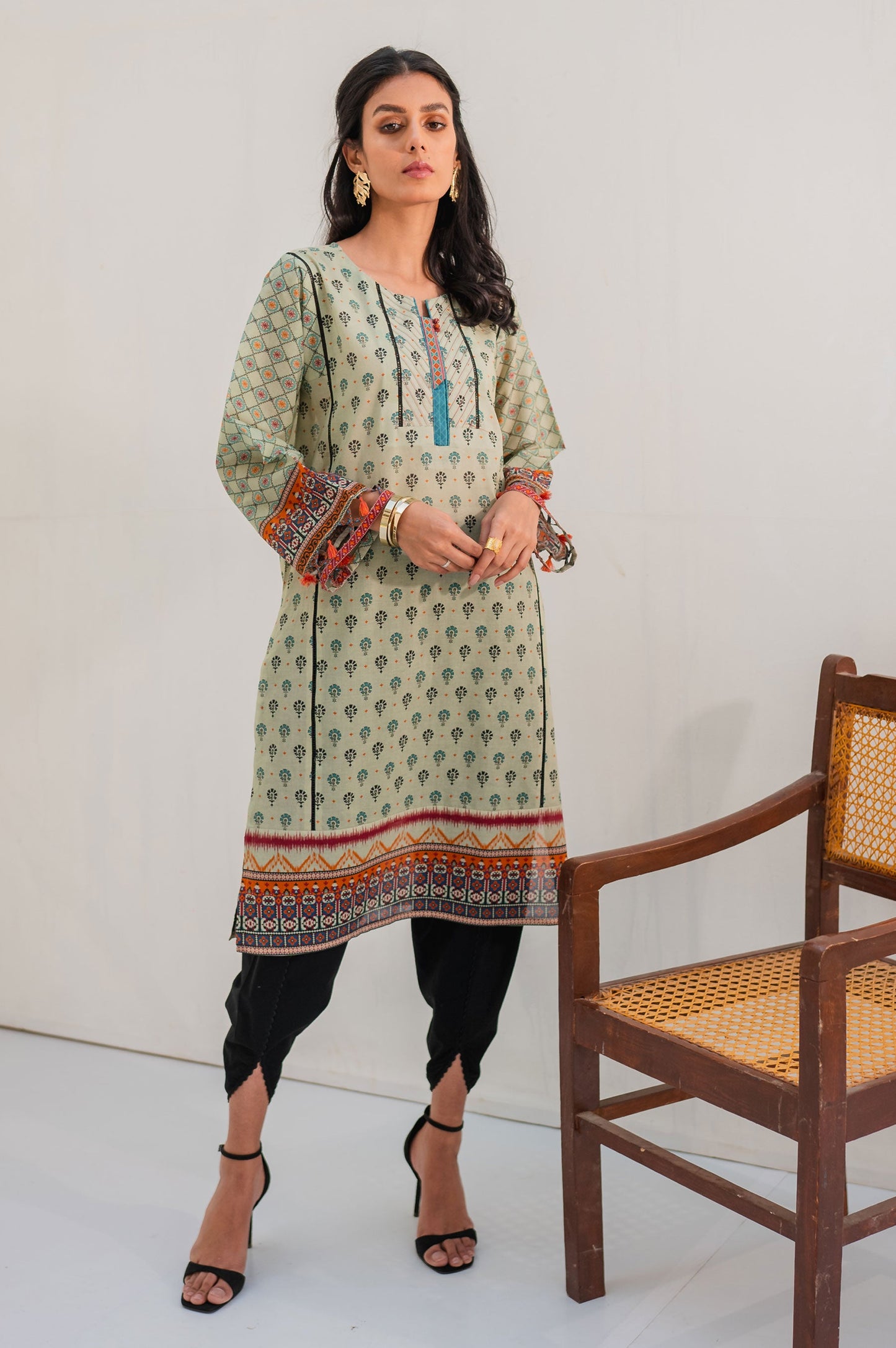 Unstitched 1 Piece Digital Printed Lawn Shirt