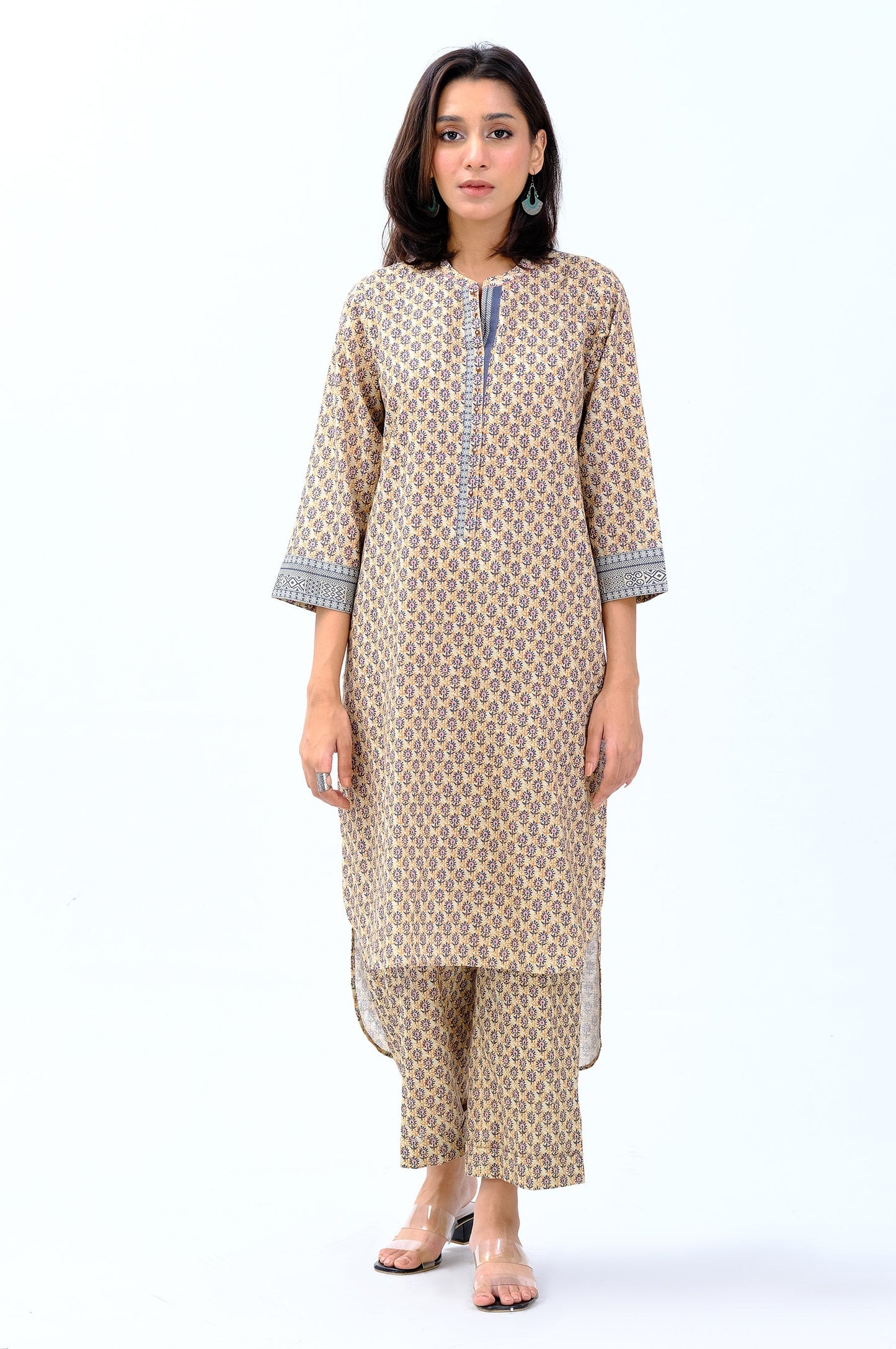 Unstitched 1 Piece Printed Khaddar Shirt
