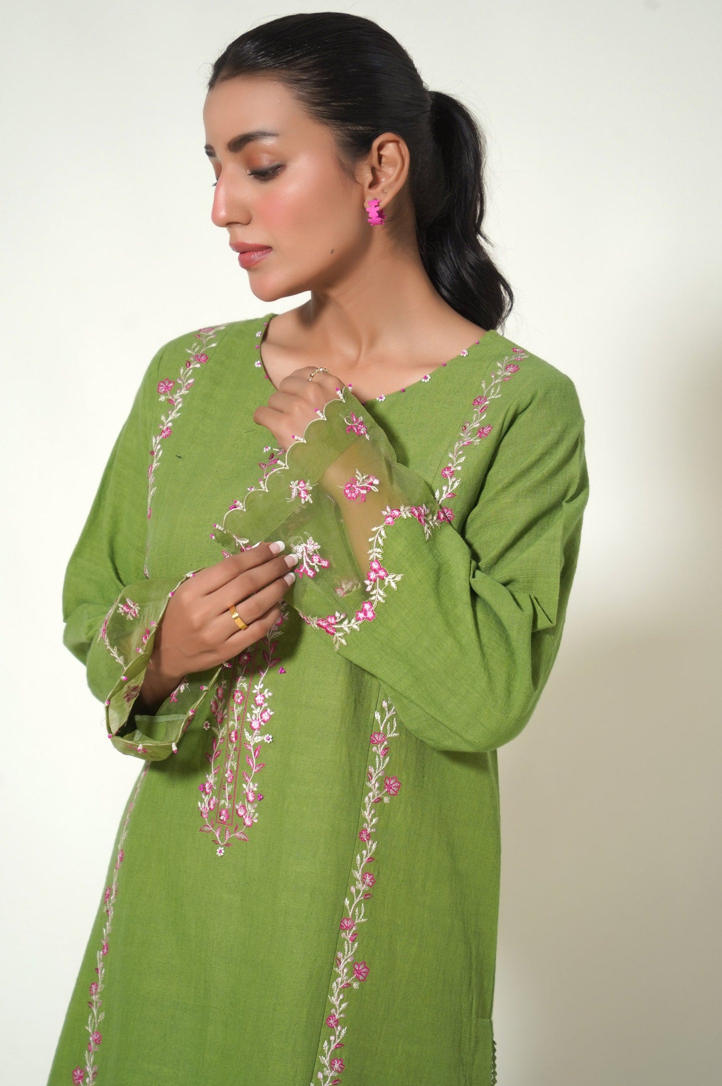 Unstitched 1 Piece Embroidered Khaddar Shirt
