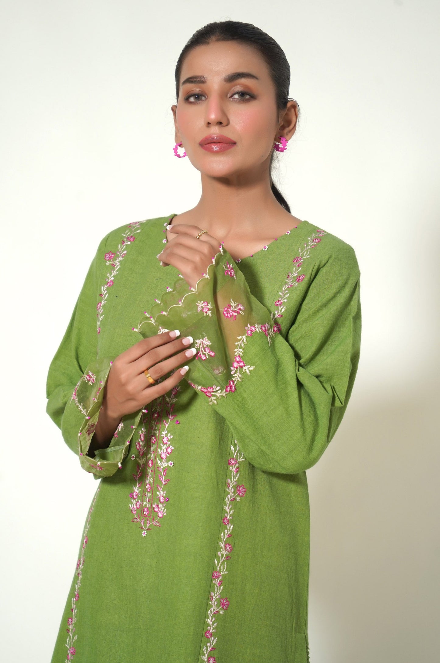 Unstitched 1 Piece Embroidered Khaddar Shirt