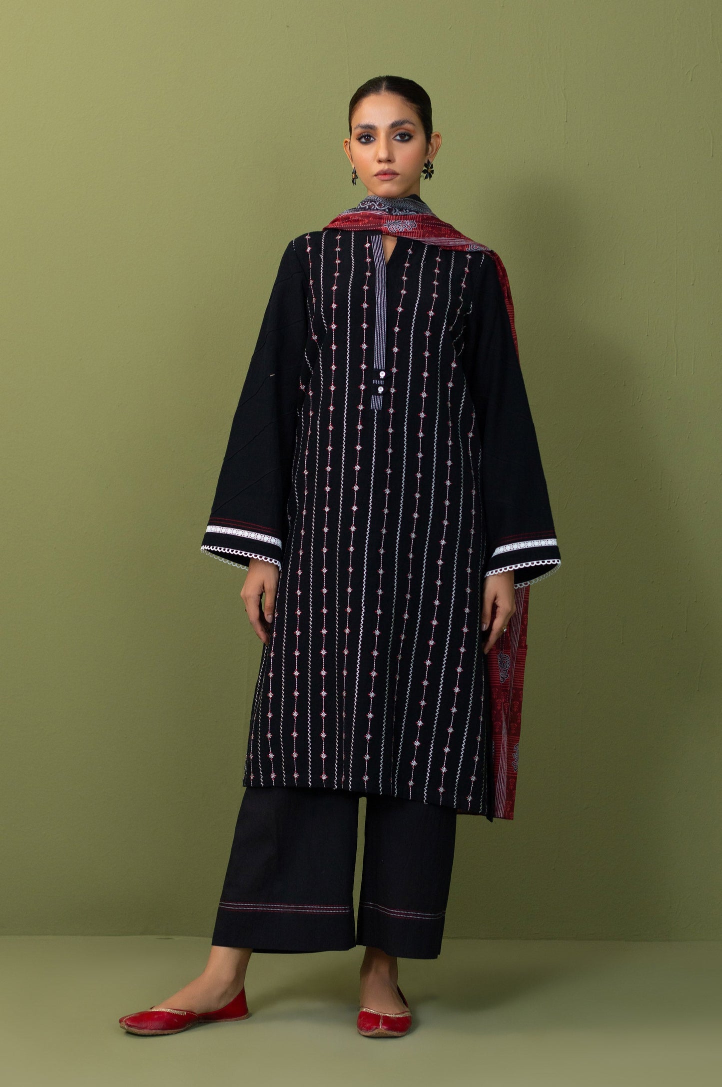 Unstitched 2 Piece Khaddar Embroidered Suit