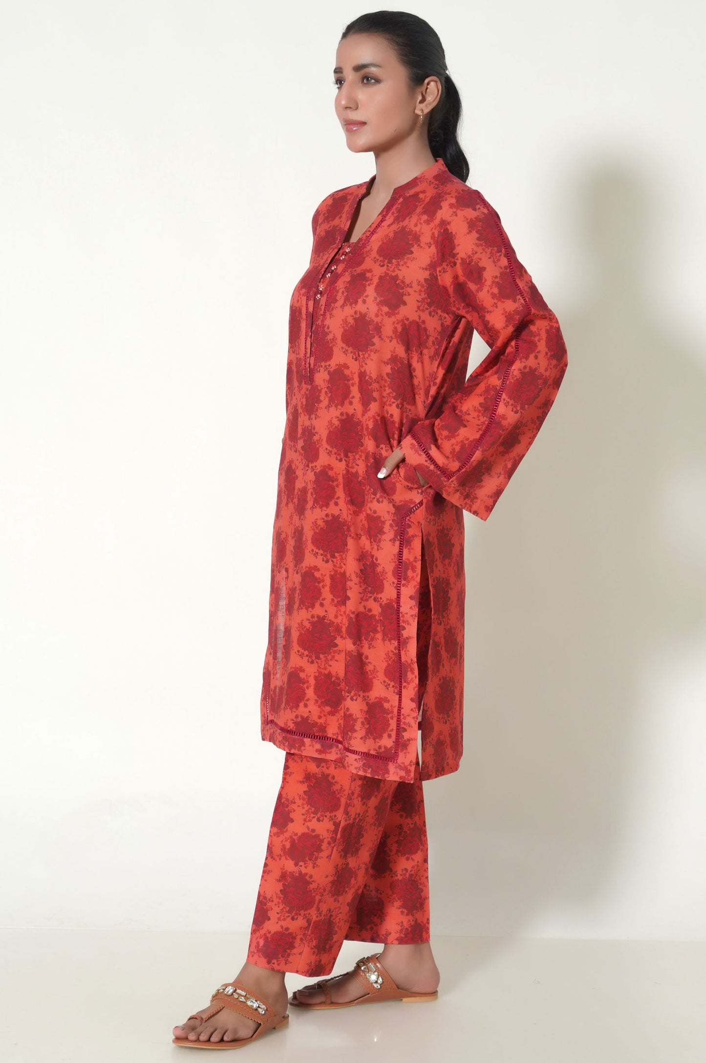 Unstitched 2 Piece Printed Khaddar Suit