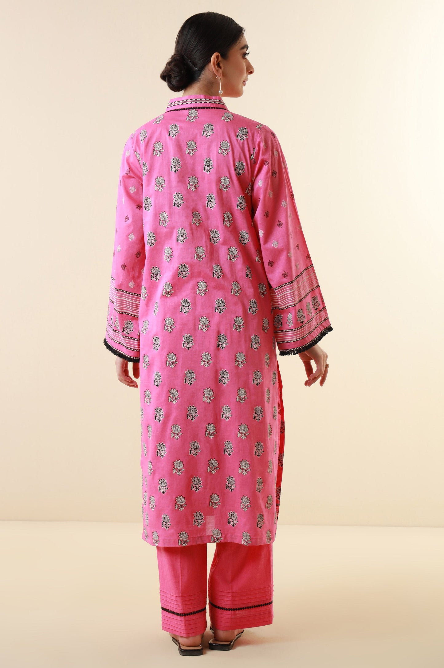 Unstitched 2 Piece Paste Printed Lawn Suit