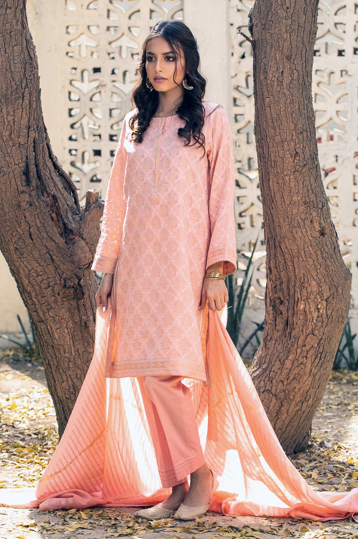 Unstitched 3 Piece Jacquard Suit
