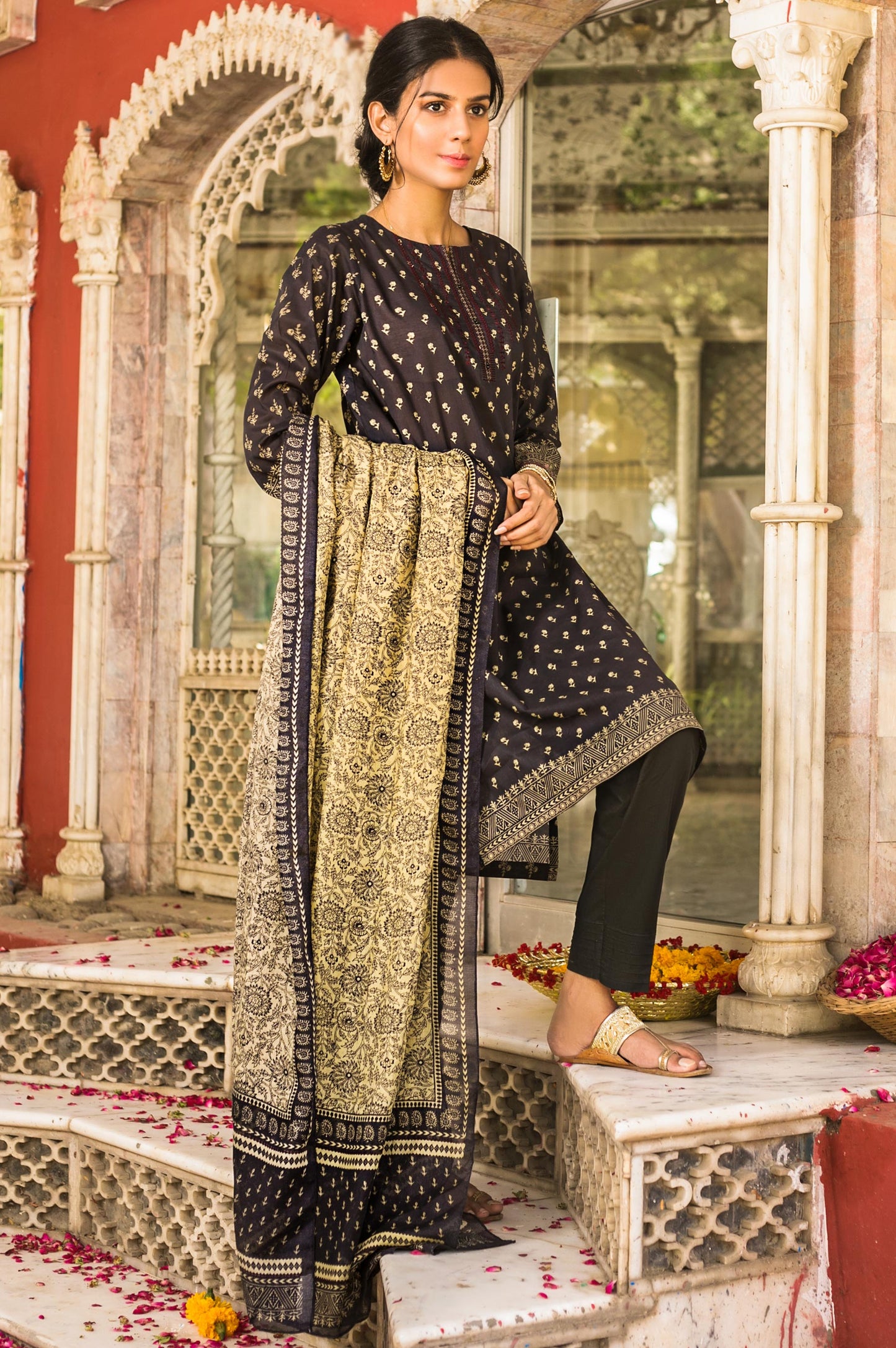Unstitched 3 Piece Embroidered Lawn Suit