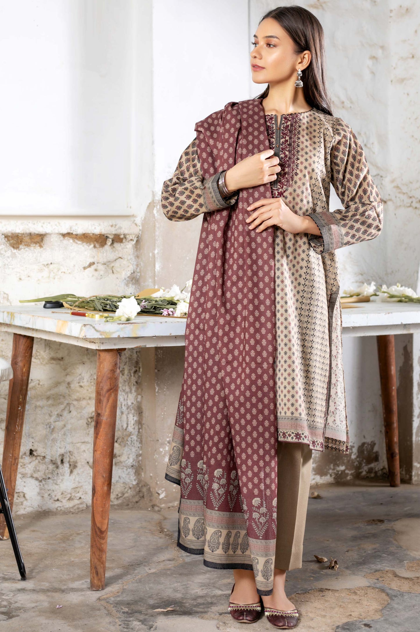 Unstitched 3 Piece Embroidered Karandi Suit