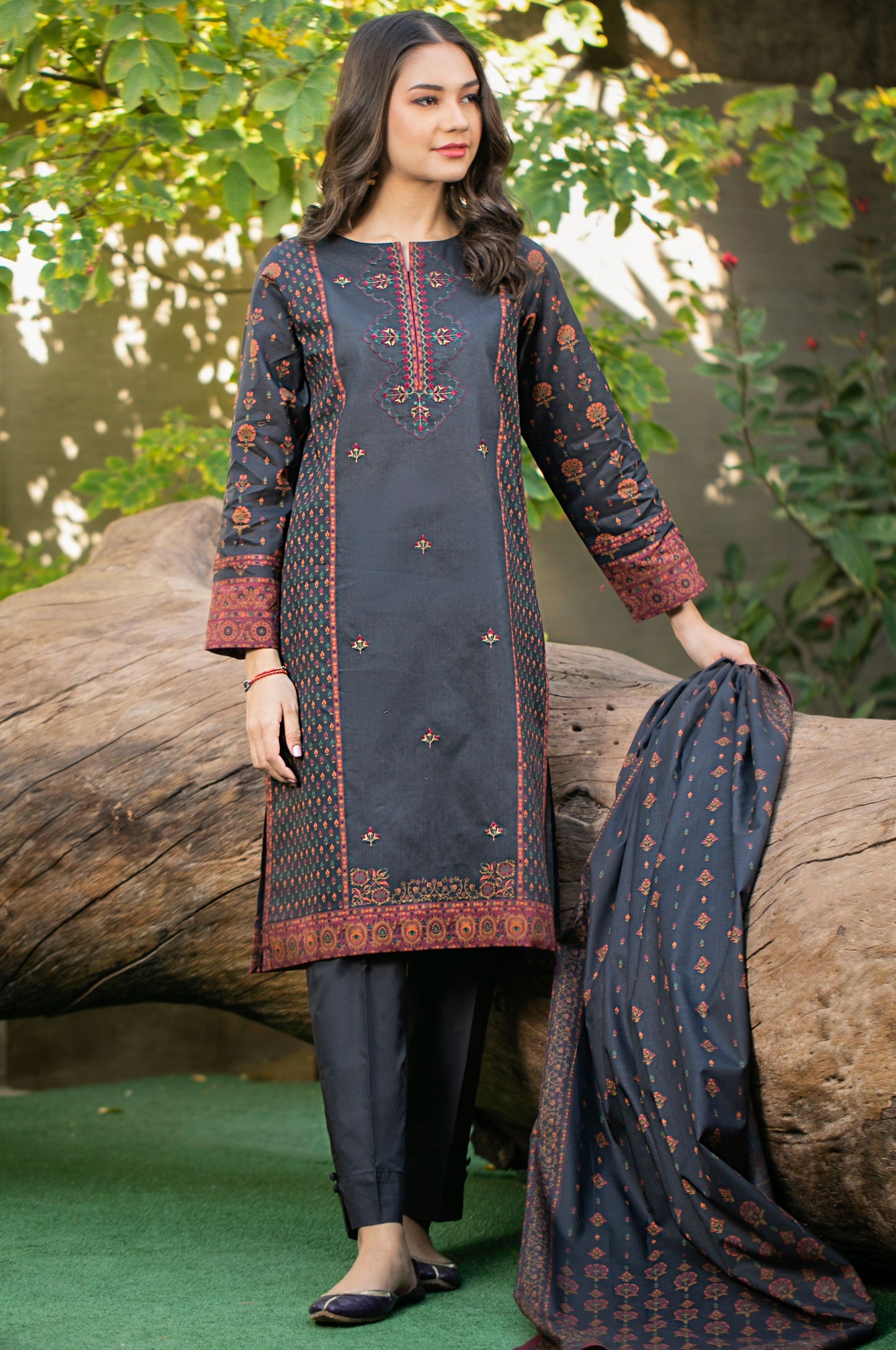 Unstitched 3 Piece Embroidered Cambric Suit