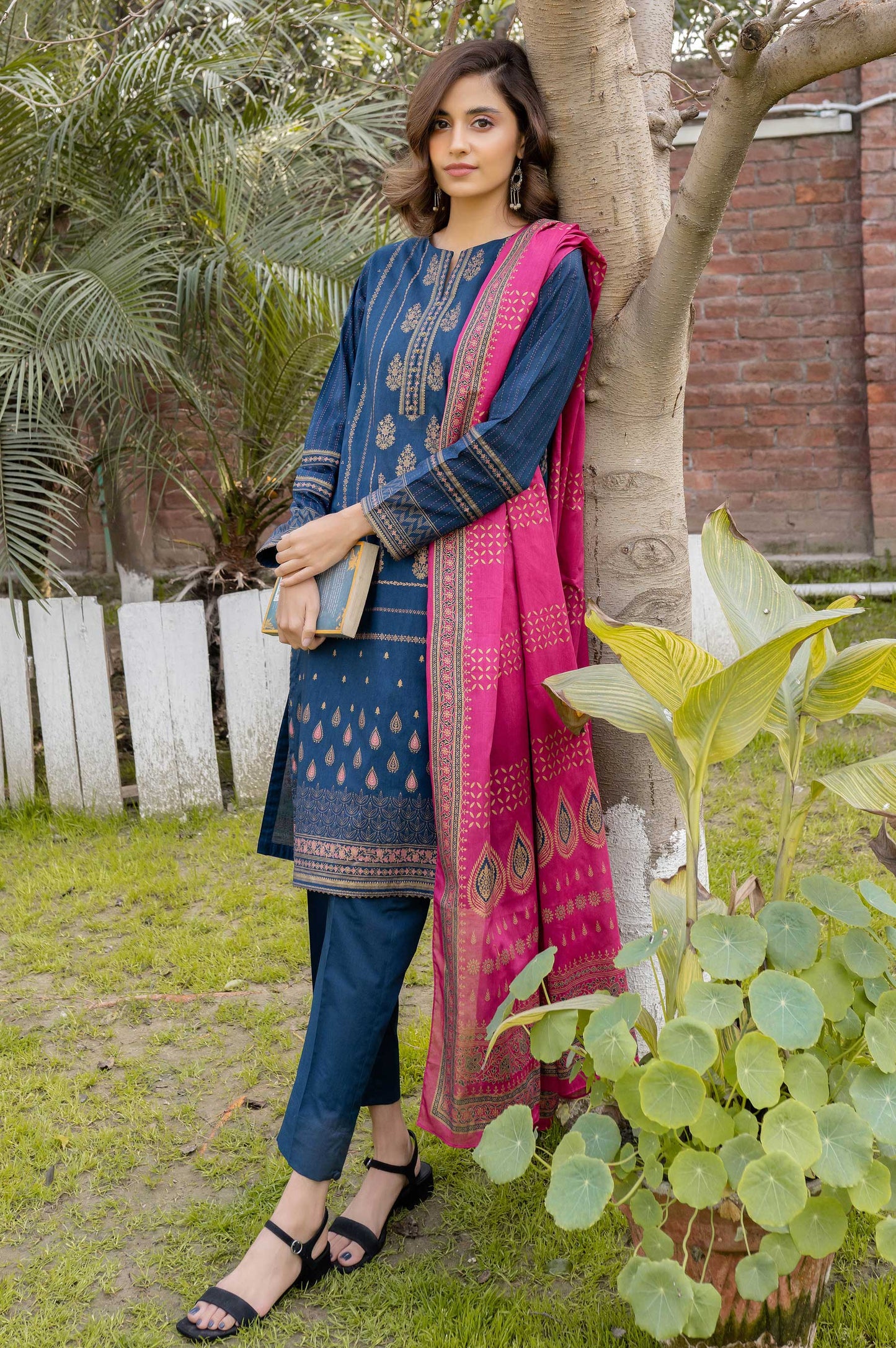 Unstitched 3 Piece Printed Gold Paste Lawn Suit with Printed Gold paste Dupatta