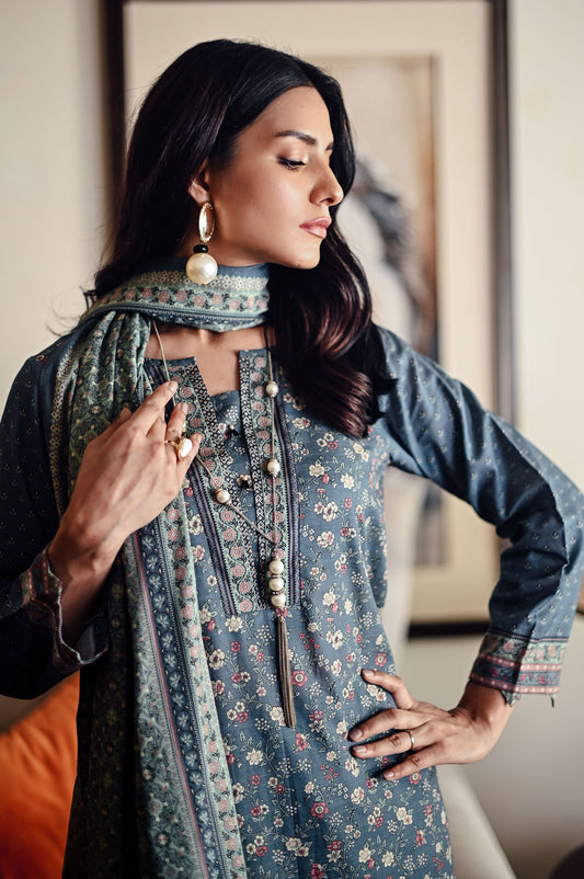 Unstitched 3 Piece Printed Khaddar Suit