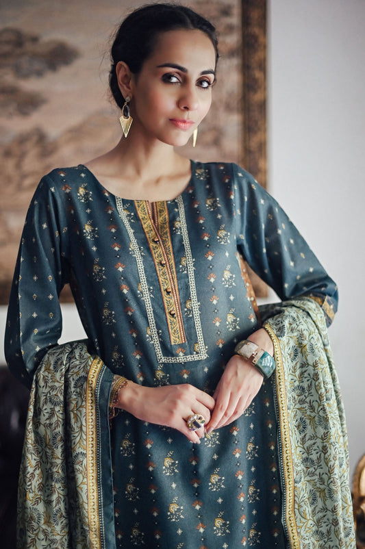 Unstitched 3 Piece Printed Karandi Suit