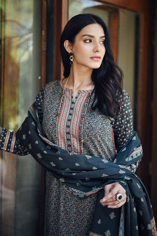 Unstitched 3 Piece Printed Karandi Suit