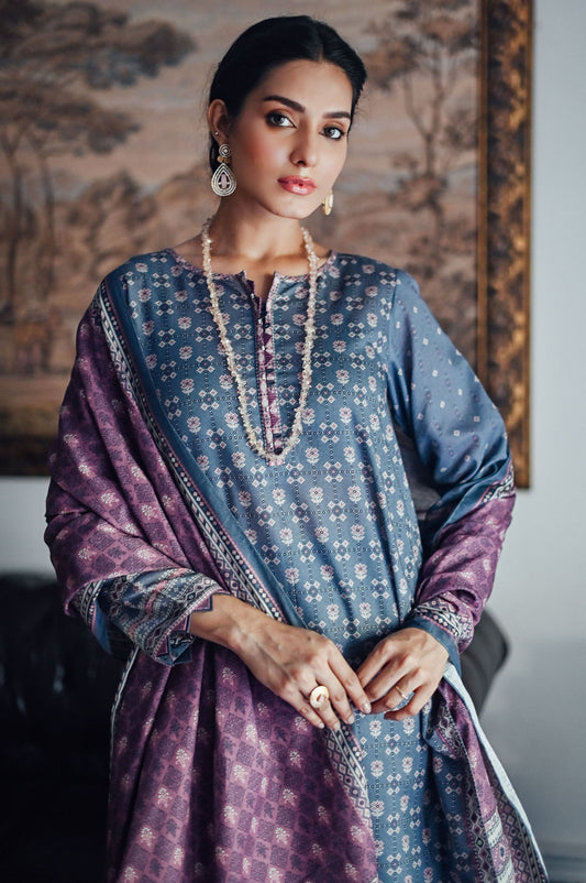 Unstitched 3 Piece Printed Karandi Suit