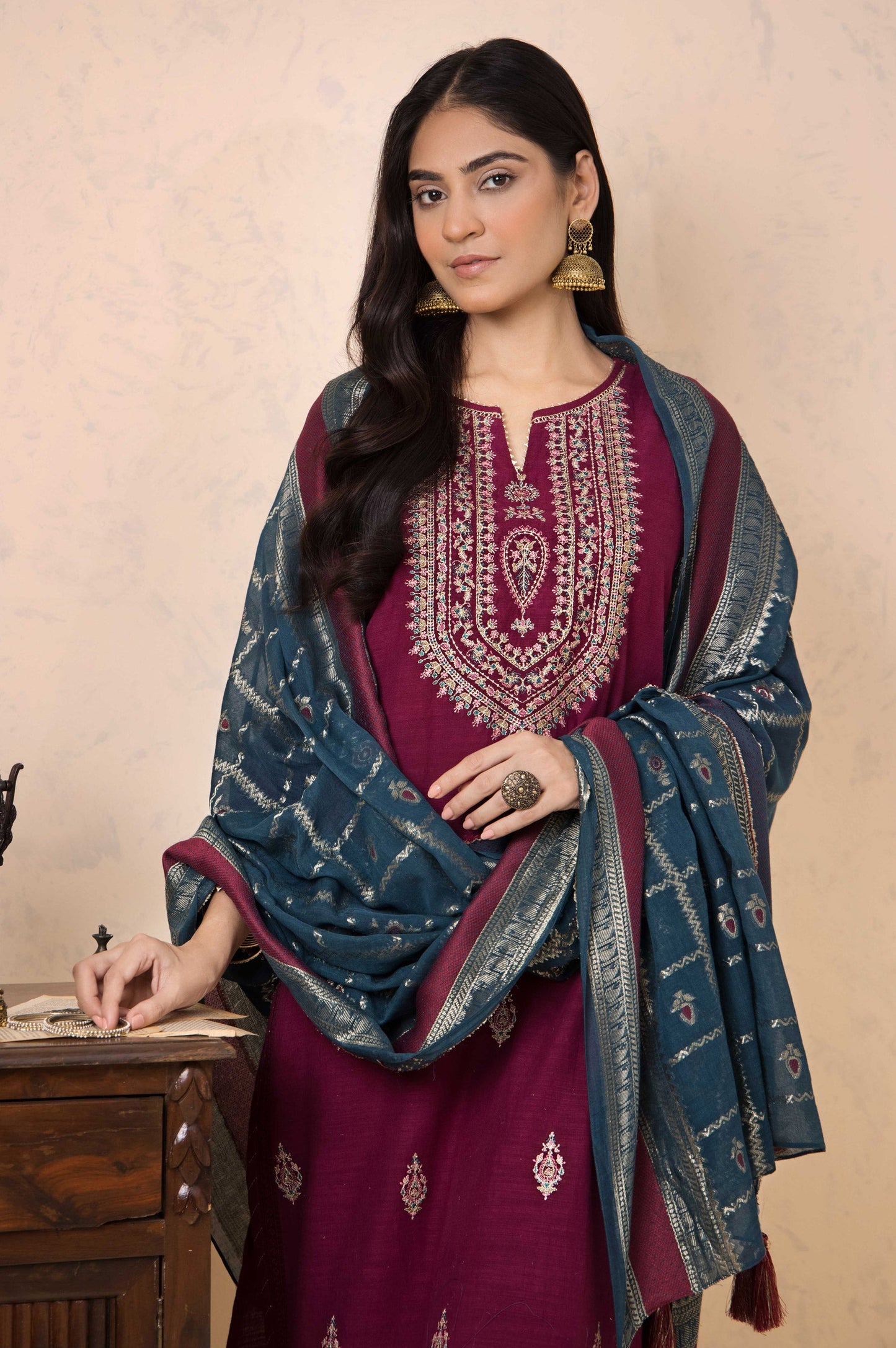 Stitched 3 Piece Embroidered Khaddar Shirt with Jacquard Dupatta