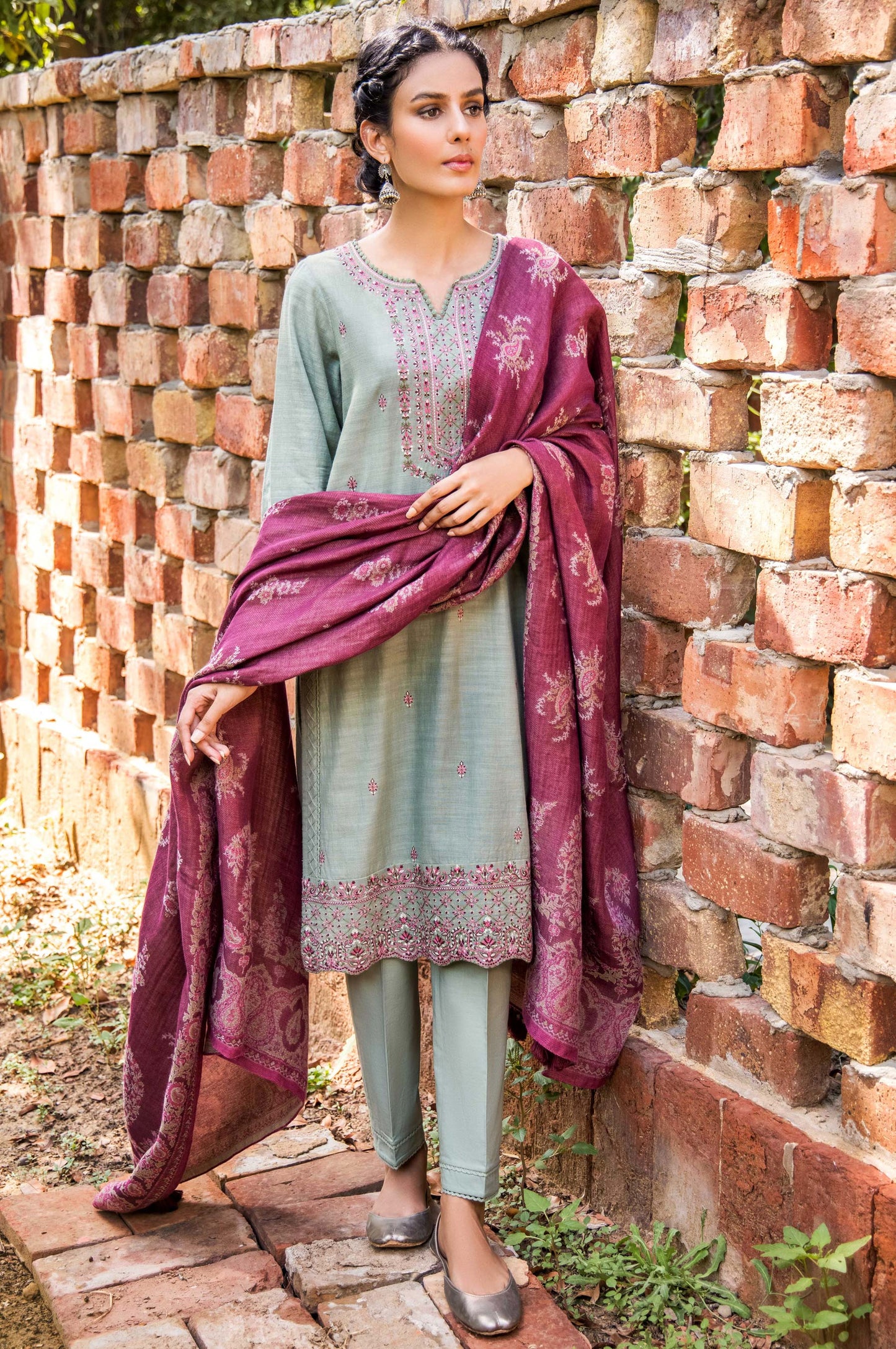 Unstitched 3 Piece Embroidered Khaddar with Yarn Dyed Jacquard Shawl Suit