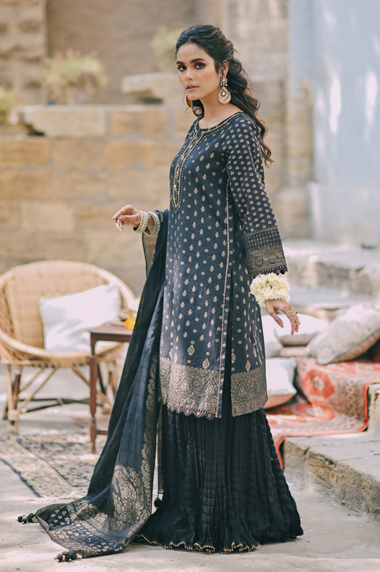 Unstitched 3 Piece Yarn Dyed Jacquard Suit