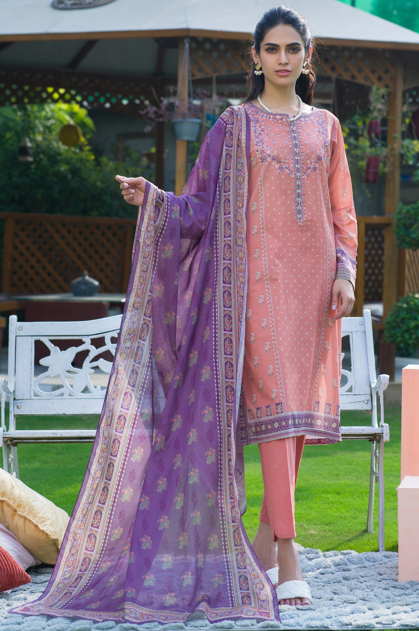 Unstitched 3 Piece Embroidered Slub Lawn Suit