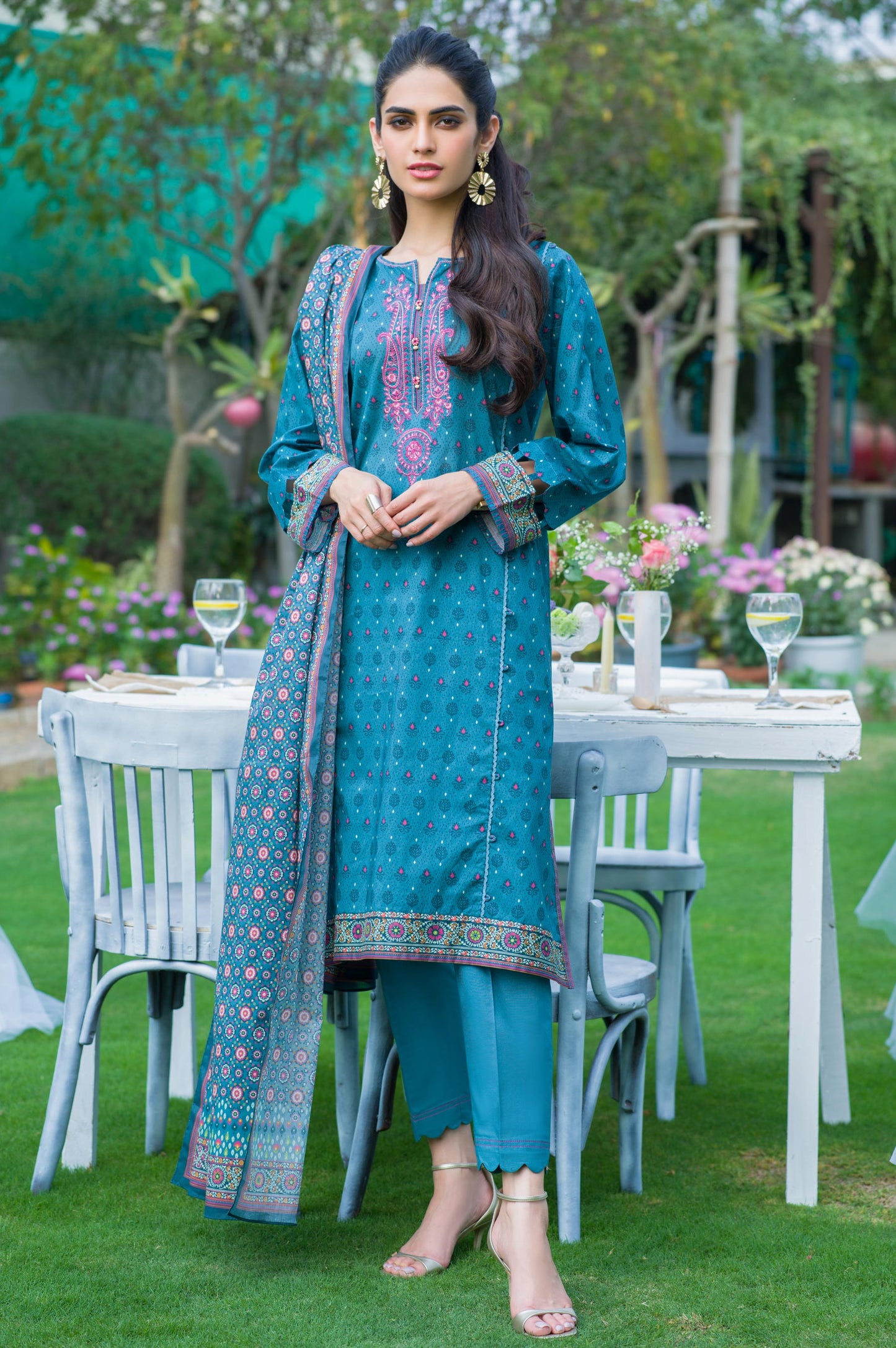 Unstitched 3 Piece Embroidered Slub Lawn with Voile Slub Suit