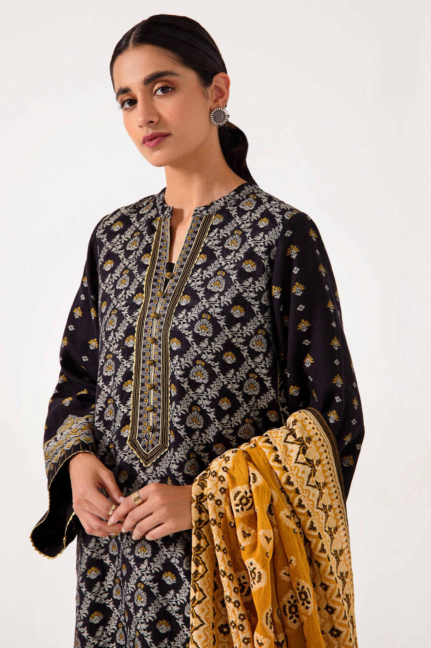 Unstitched 3 Piece Jacquard Suit