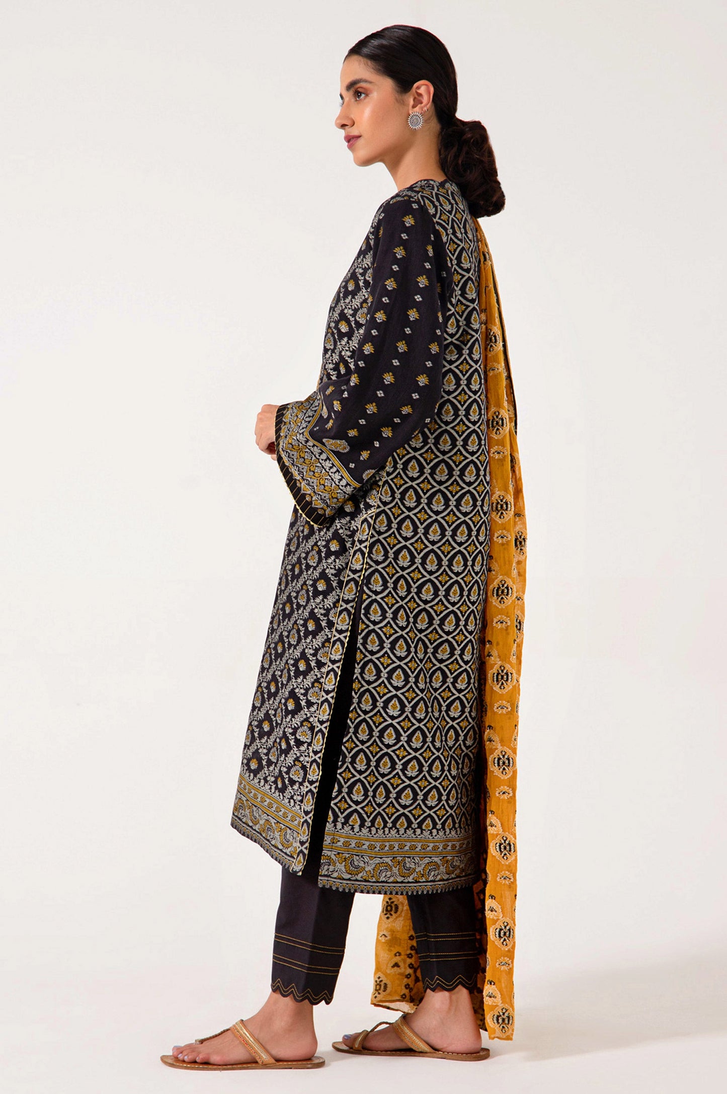 Unstitched 3 Piece Jacquard Suit
