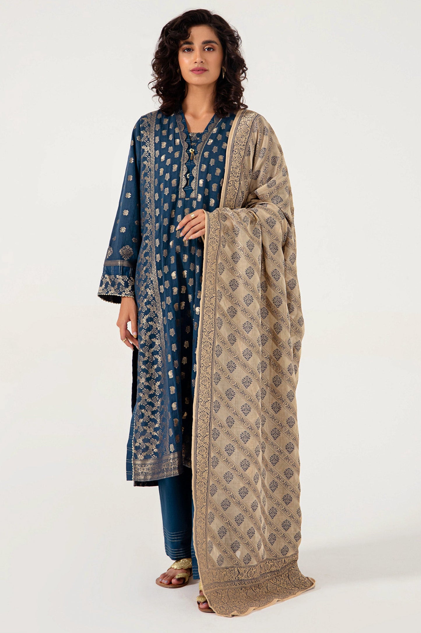 Unstitched 3 Piece Jacquard Suit