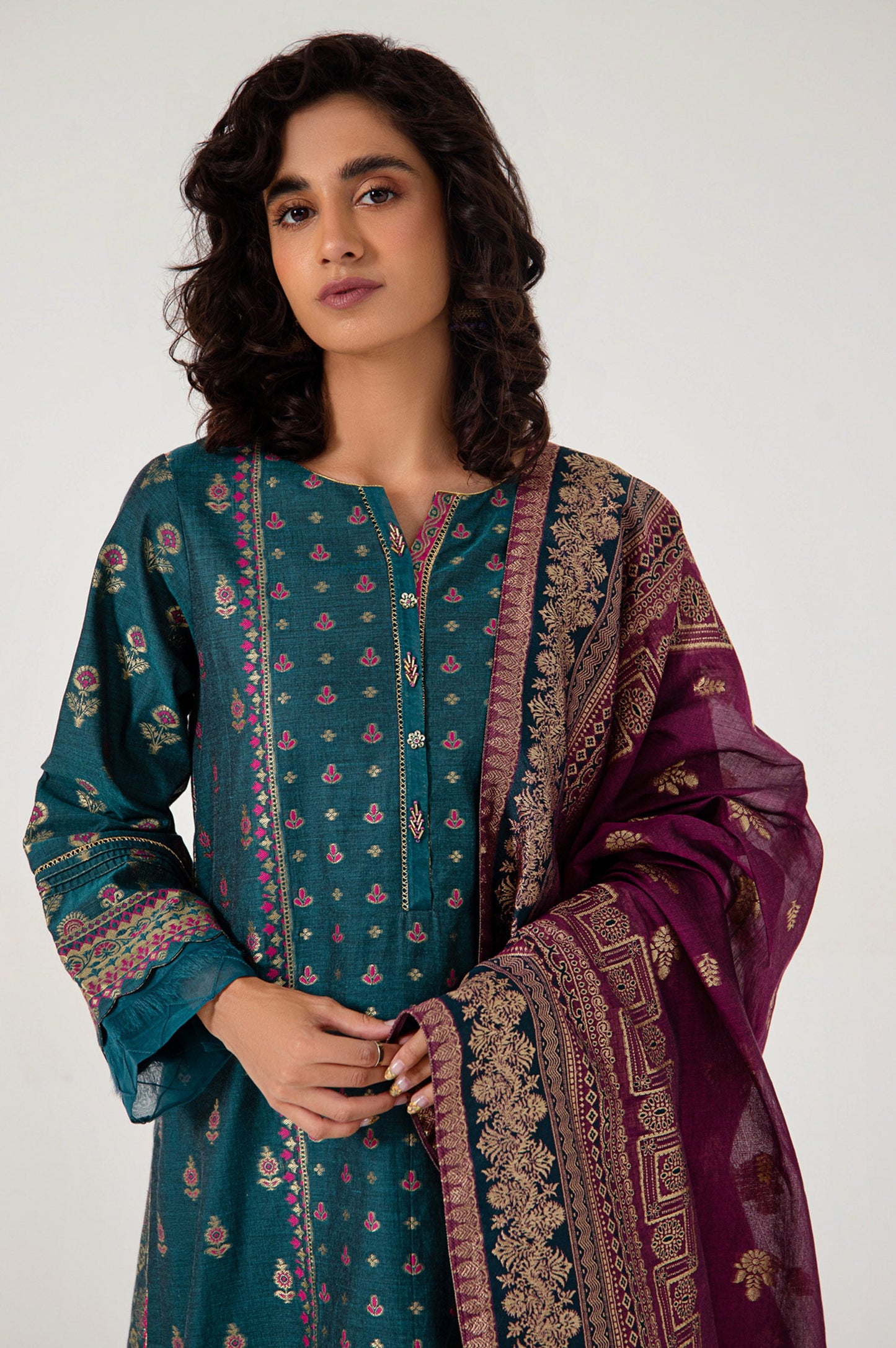 Unstitched 3 Piece Yarn Dyed Jacquard Suit