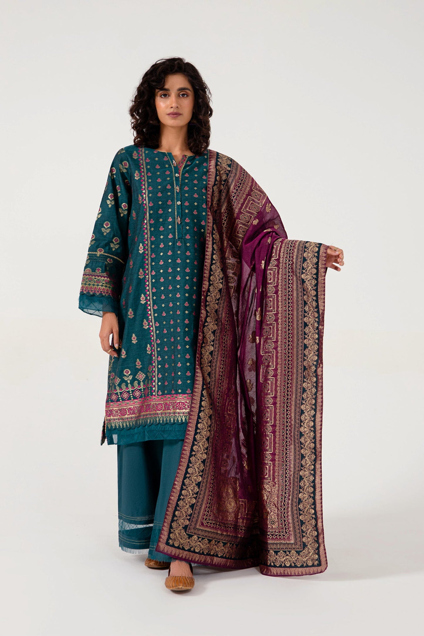 Unstitched 3 Piece Yarn Dyed Jacquard Suit