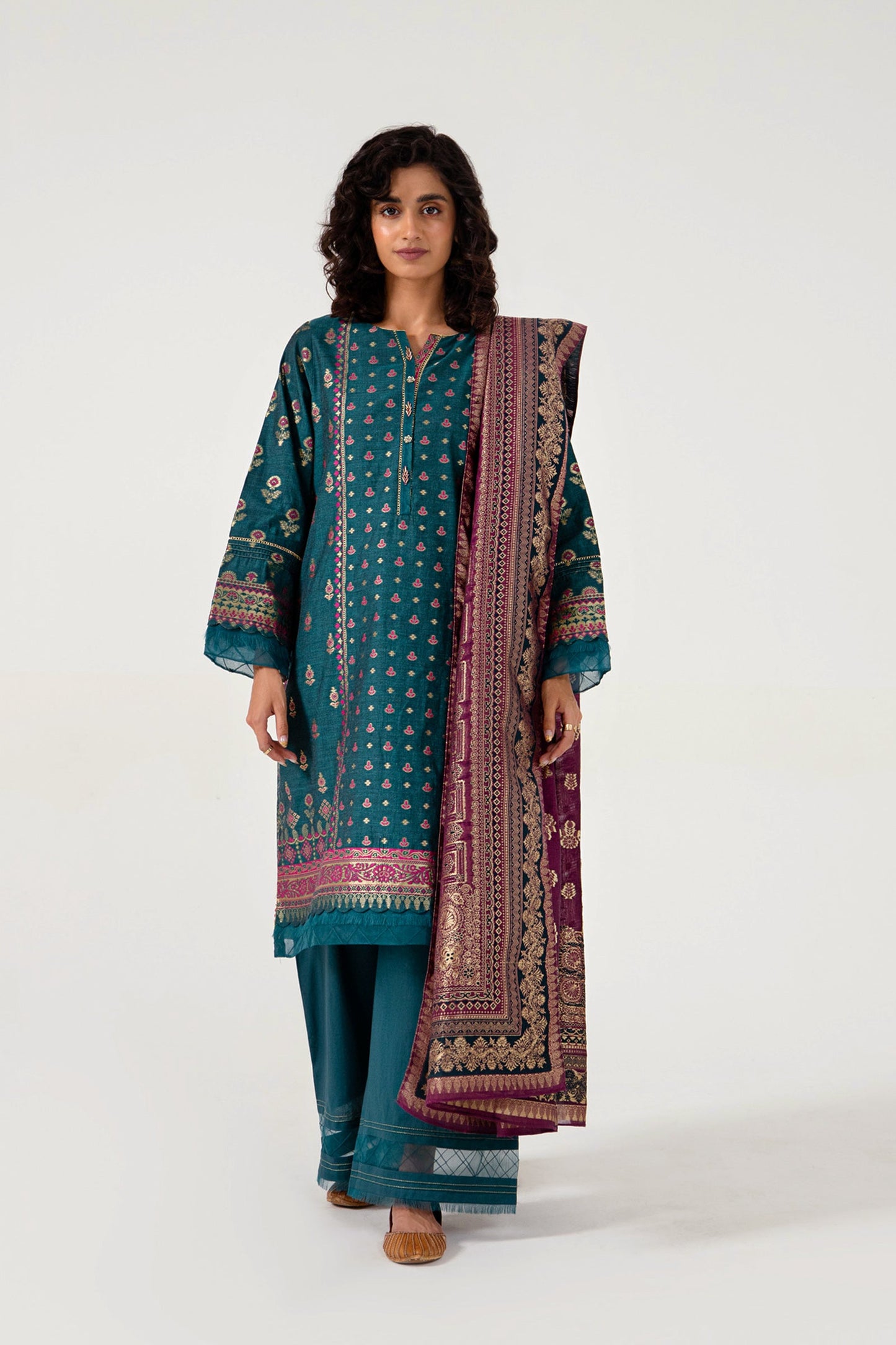 Unstitched 3 Piece Yarn Dyed Jacquard Suit