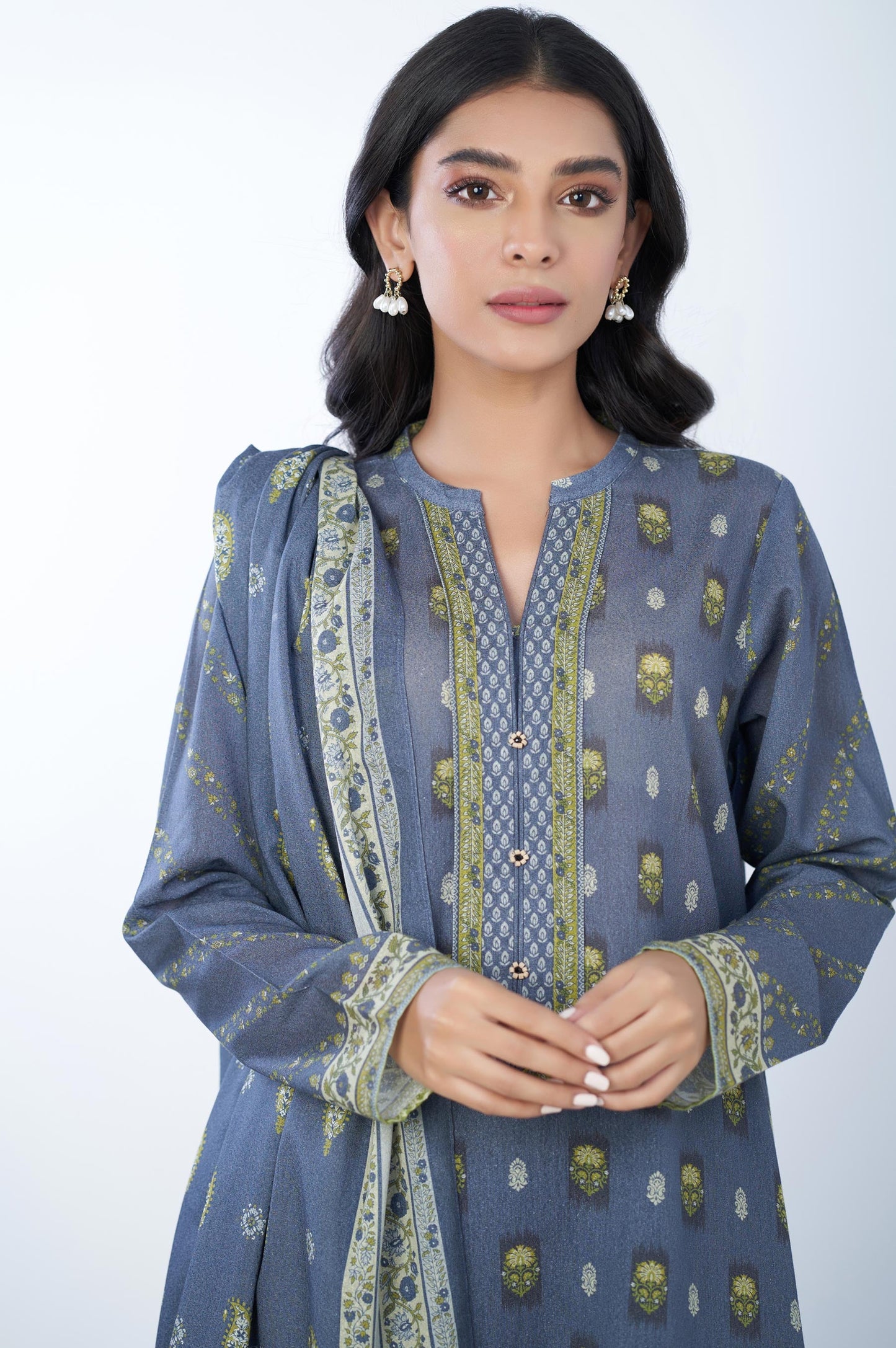 Unstitched 3 Piece Printed Karandi Suit