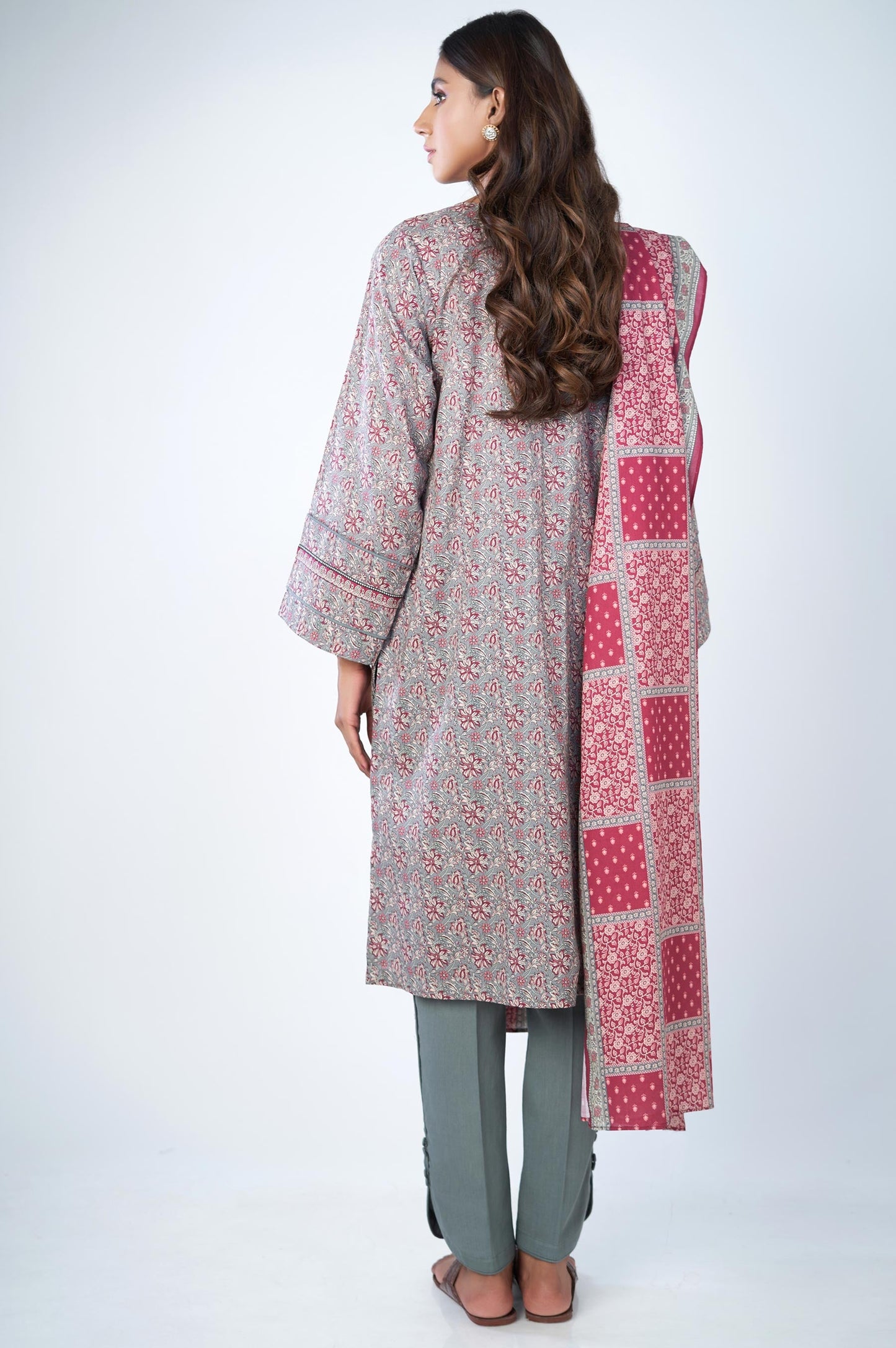 Unstitched 3 Piece Printed Karandi Suit