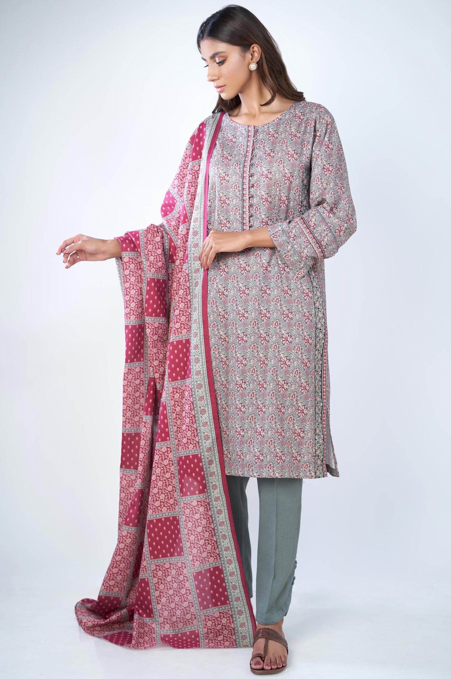 Unstitched 3 Piece Printed Karandi Suit