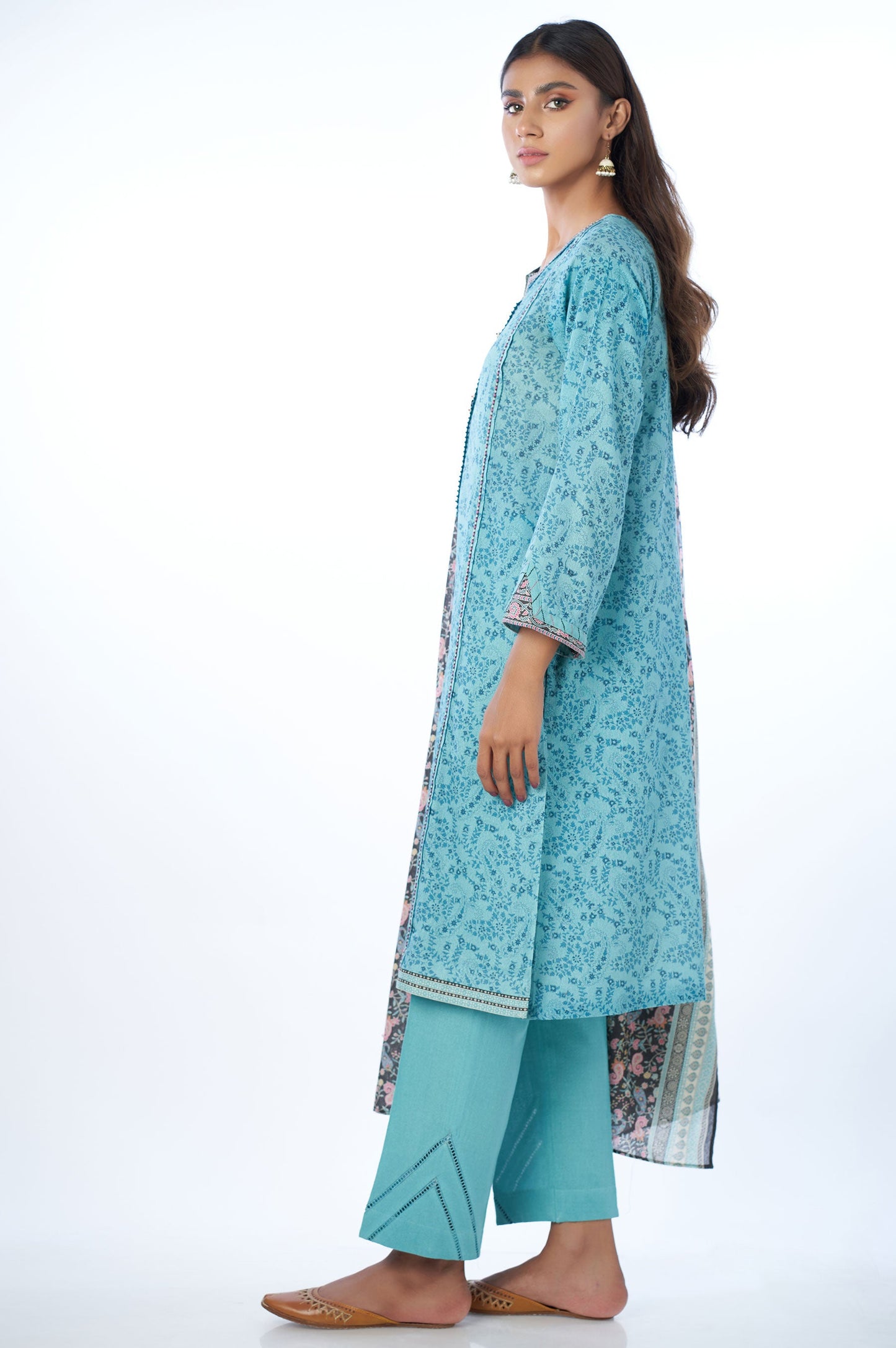 Unstitched 3 Piece Printed Karandi Suit