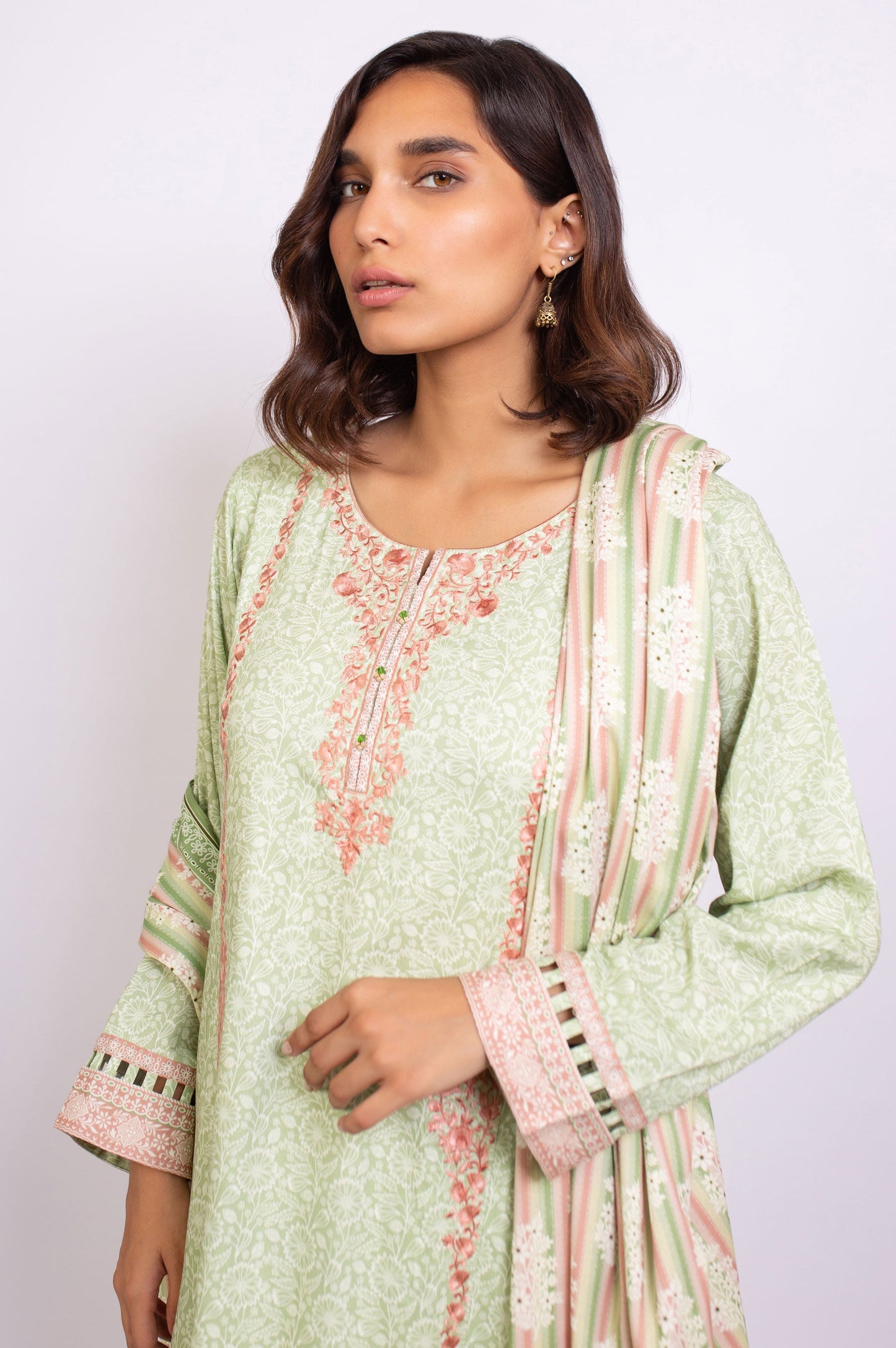 Stitched 3 Piece Embroidered Linen Viscose Suit