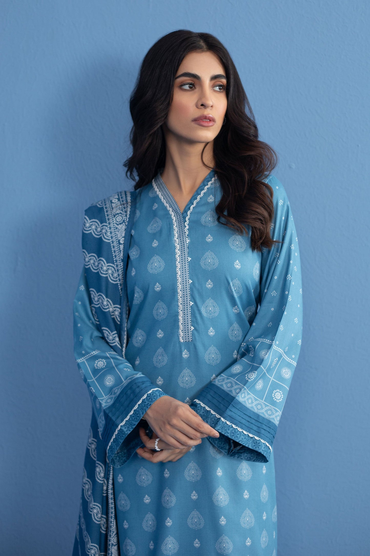 Unstitched 3 Piece Printed Linen Viscose Suit