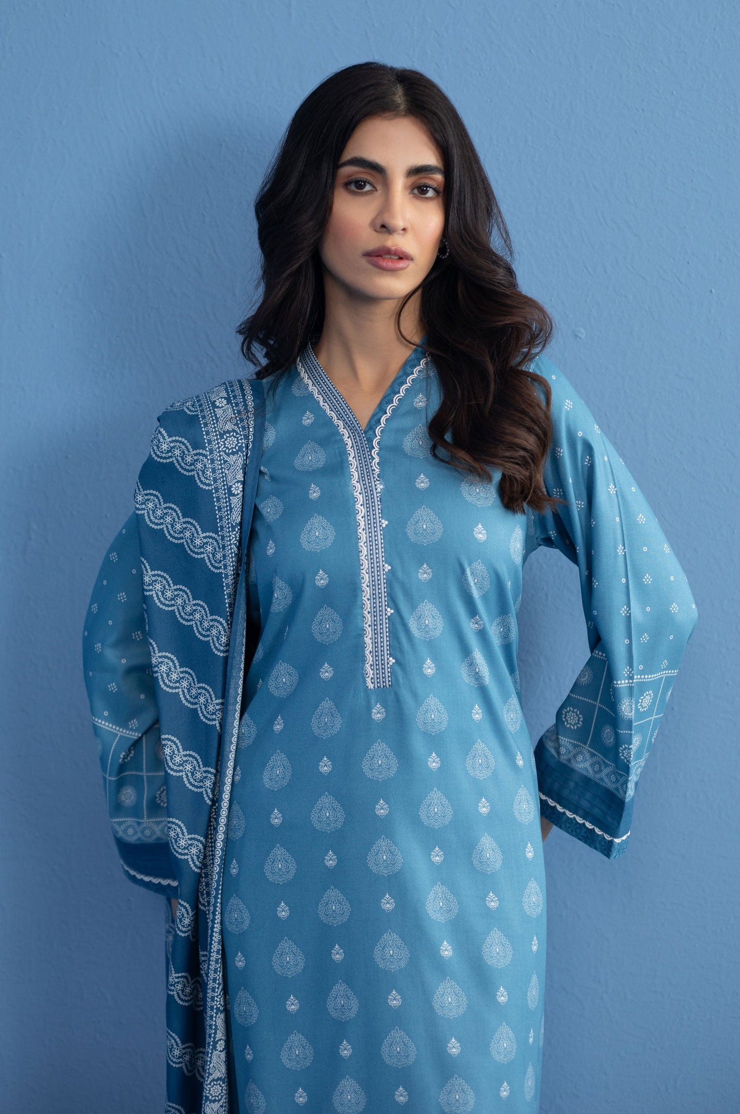Unstitched 3 Piece Printed Linen Viscose Suit