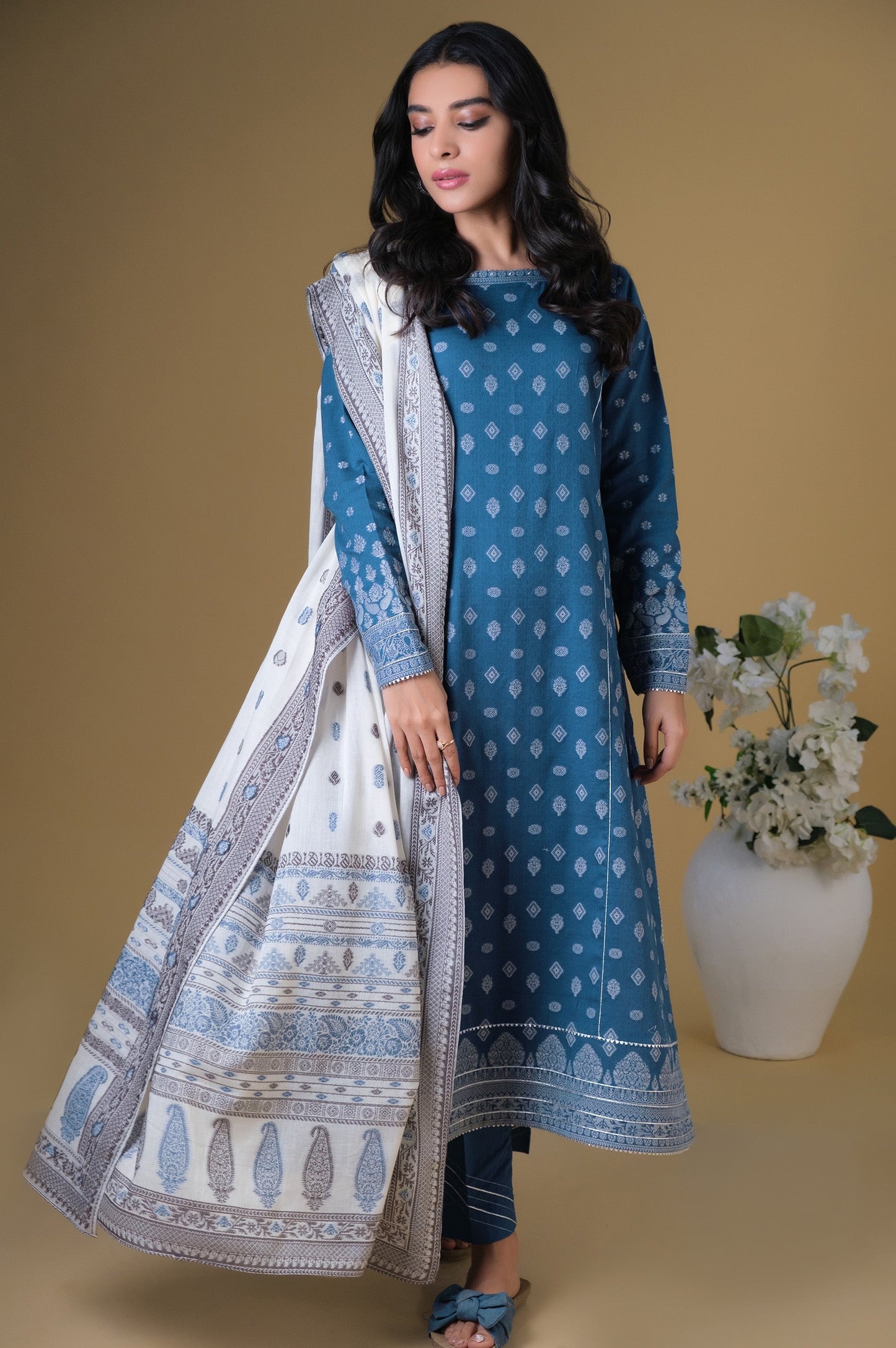 Unstitched 3 Piece Dyed Jacquard Suit