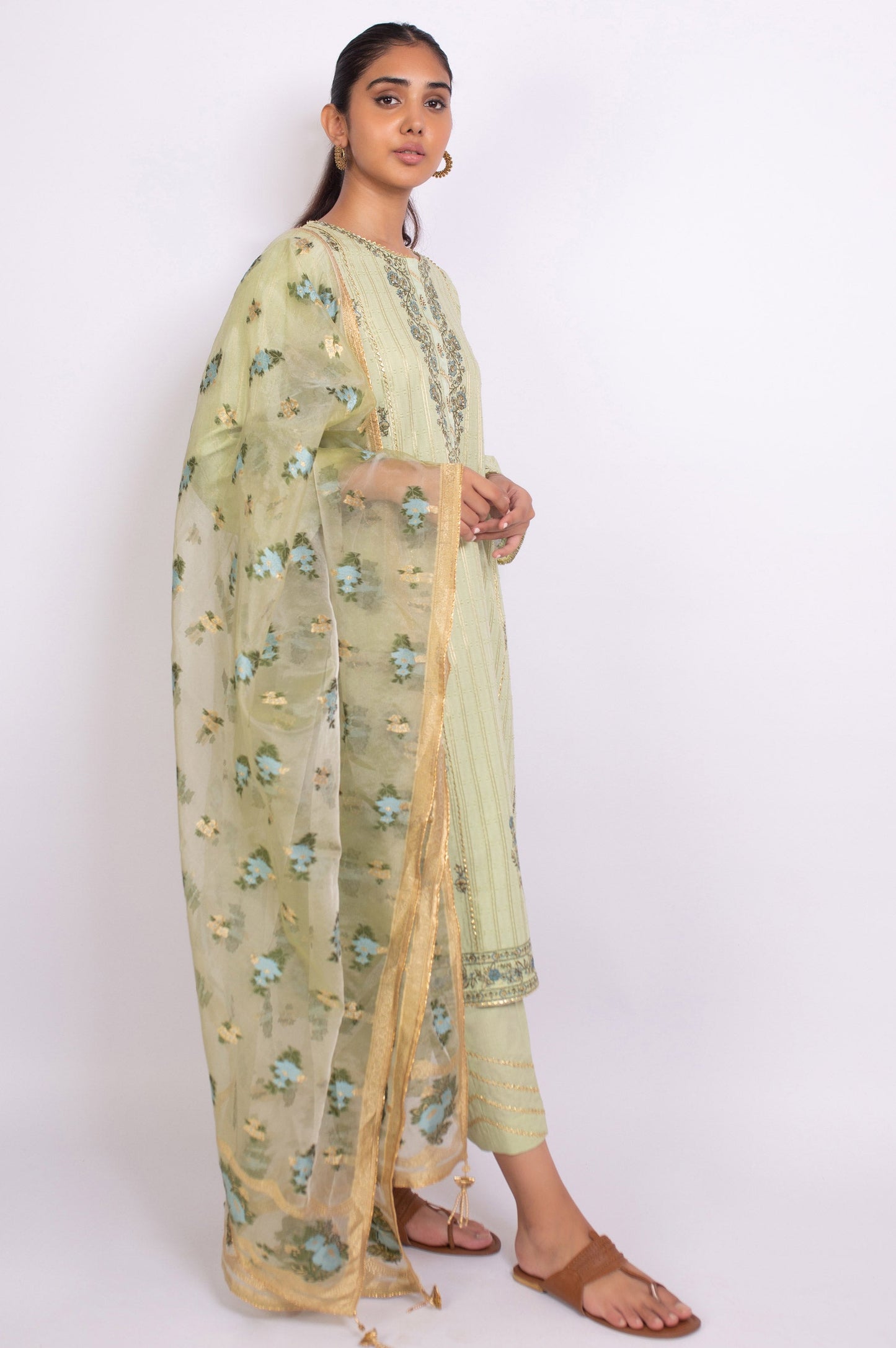 Unstitched 3 Piece Embroidered Maysuri Jacquard Suit